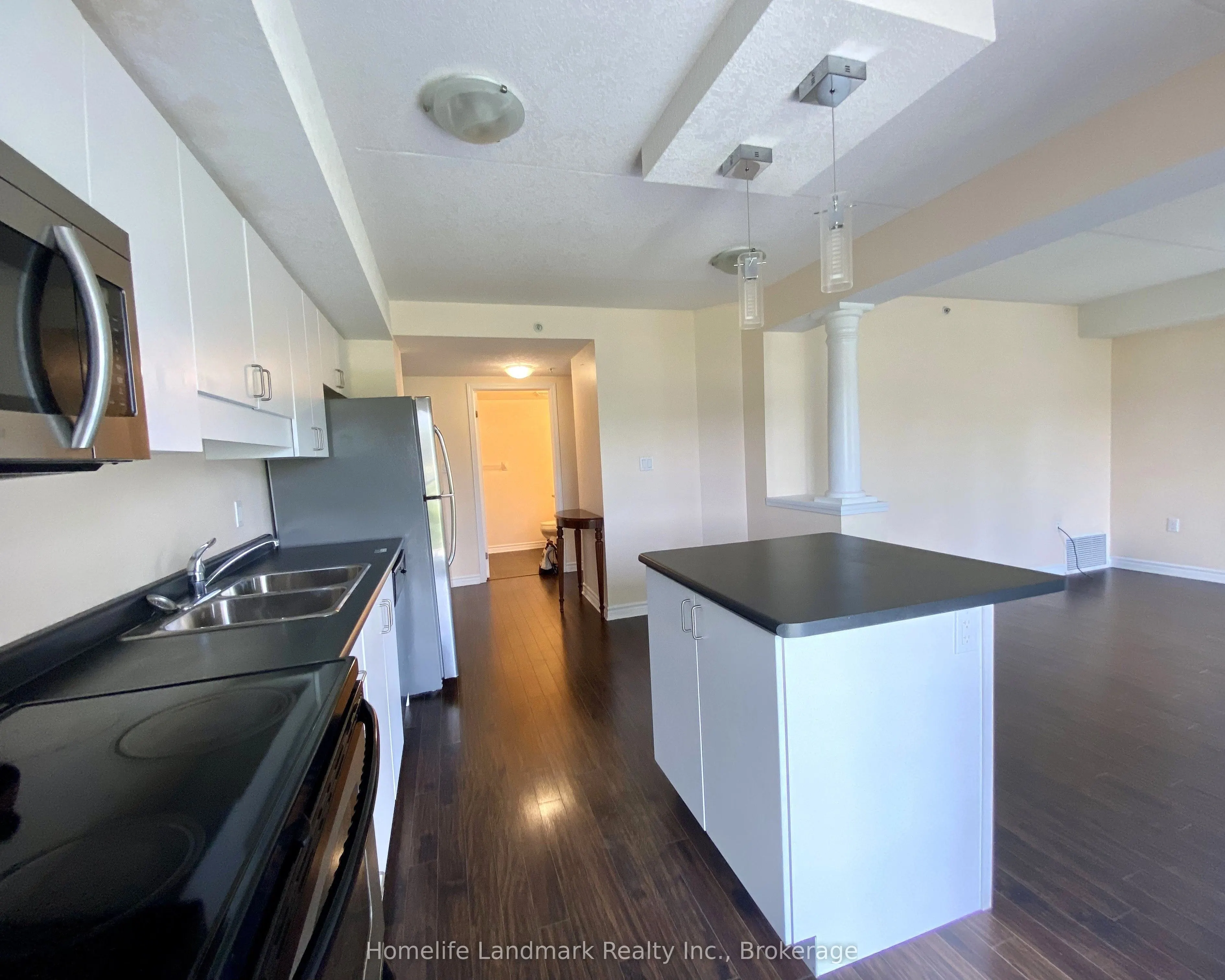 776 Laurelwood Drive, #302