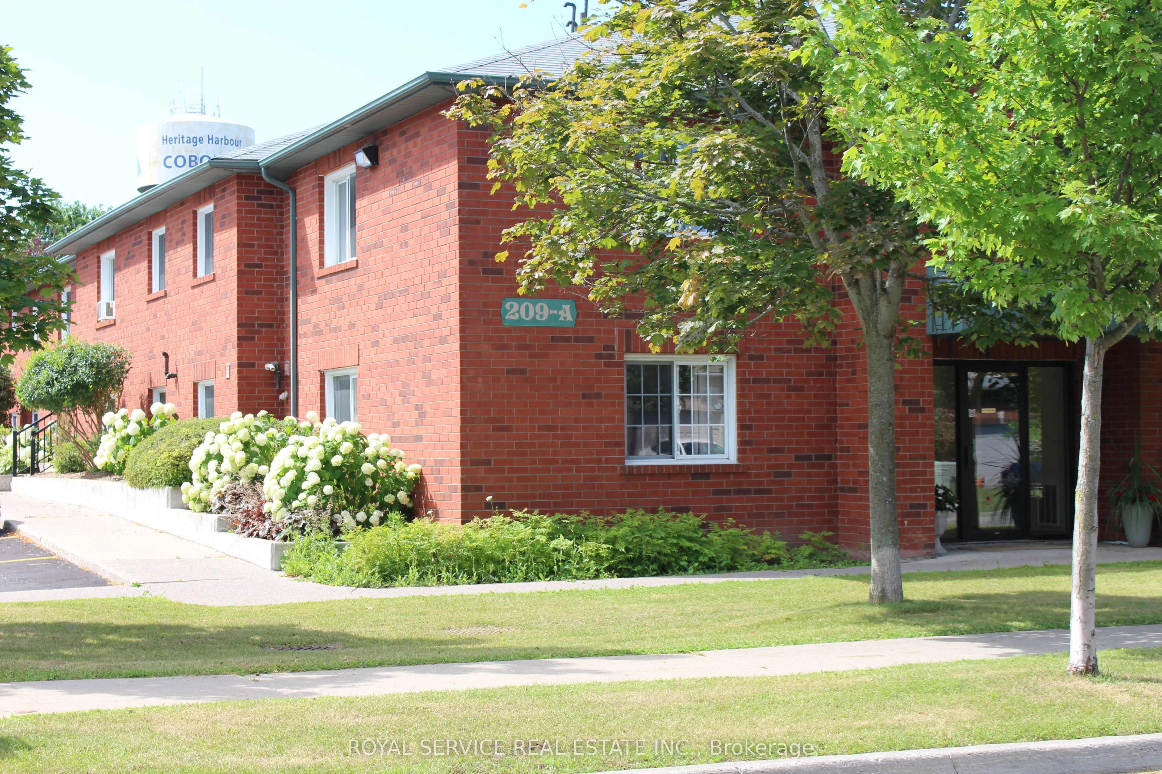 209-A Sutherland Crescent, #104