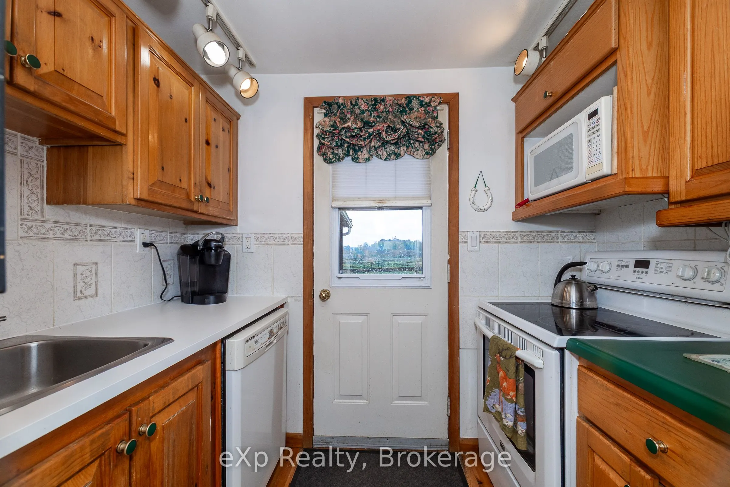 116826 Grey Road 3