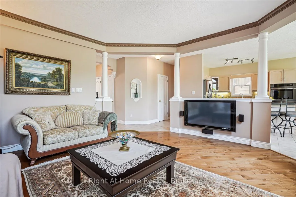 122 Hawkswood Drive
