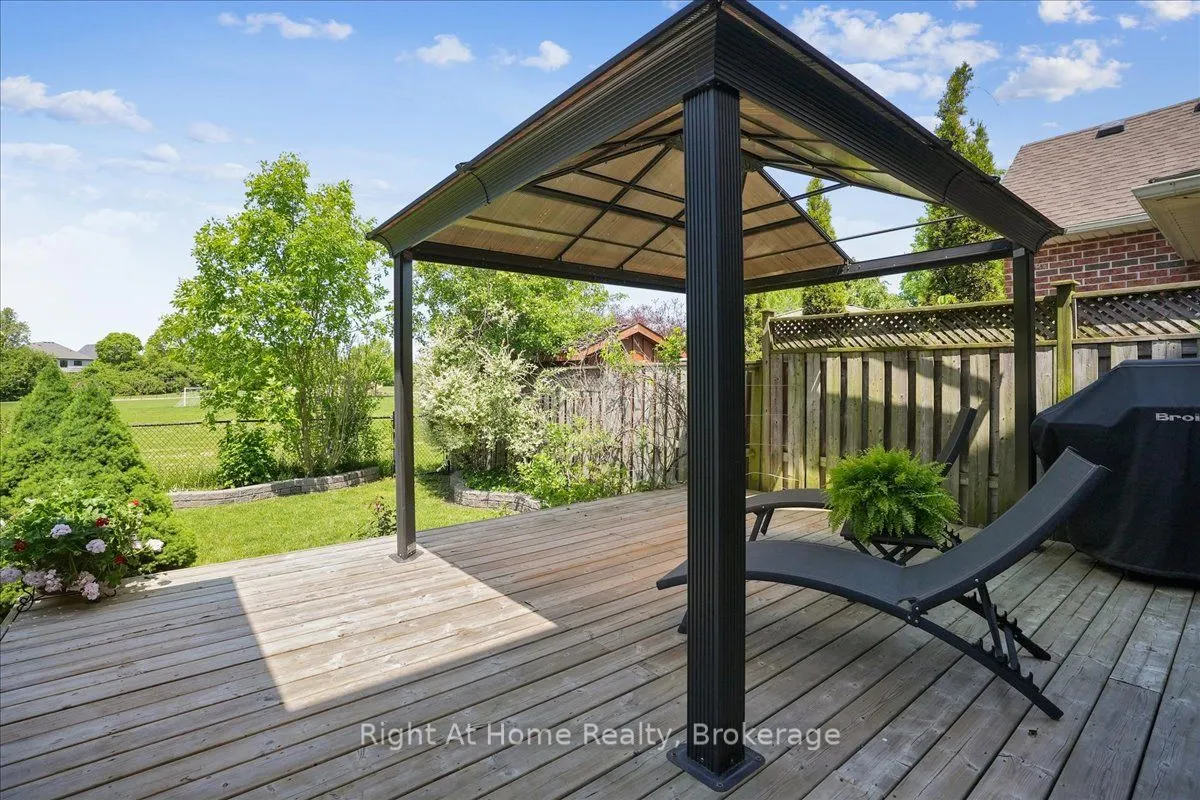122 Hawkswood Drive