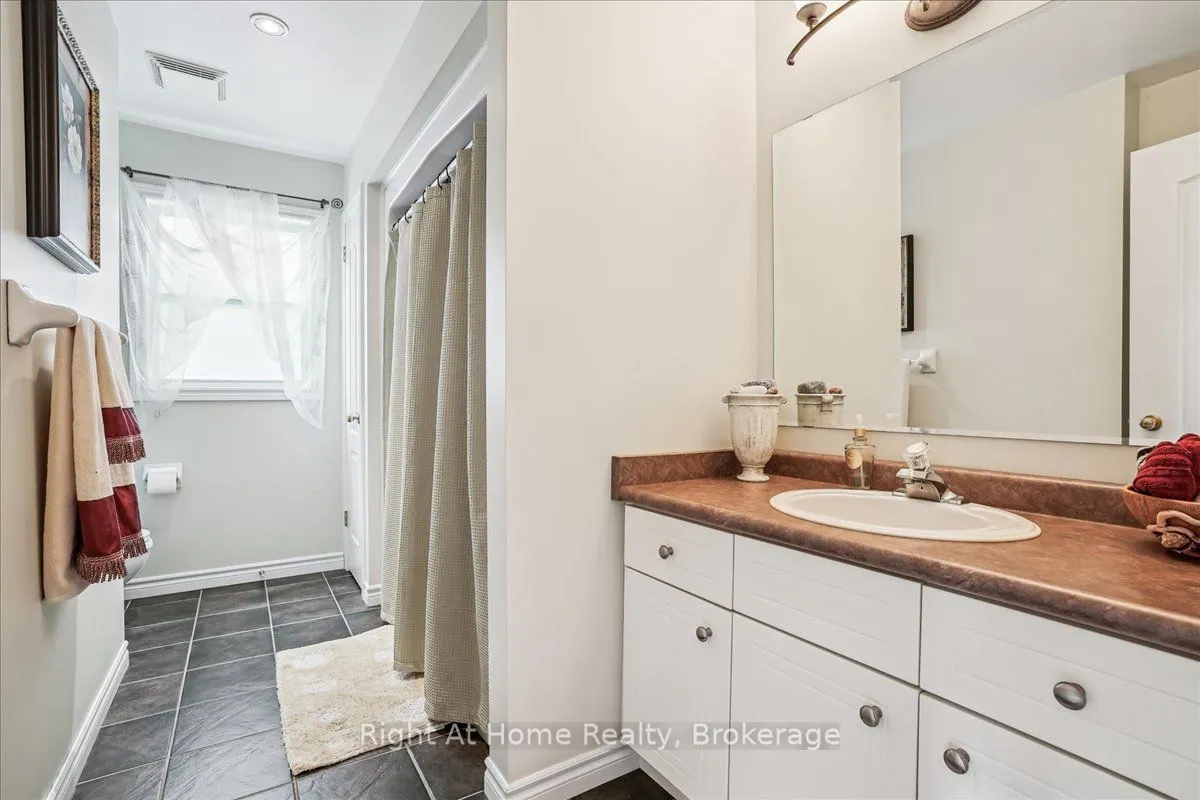 122 Hawkswood Drive