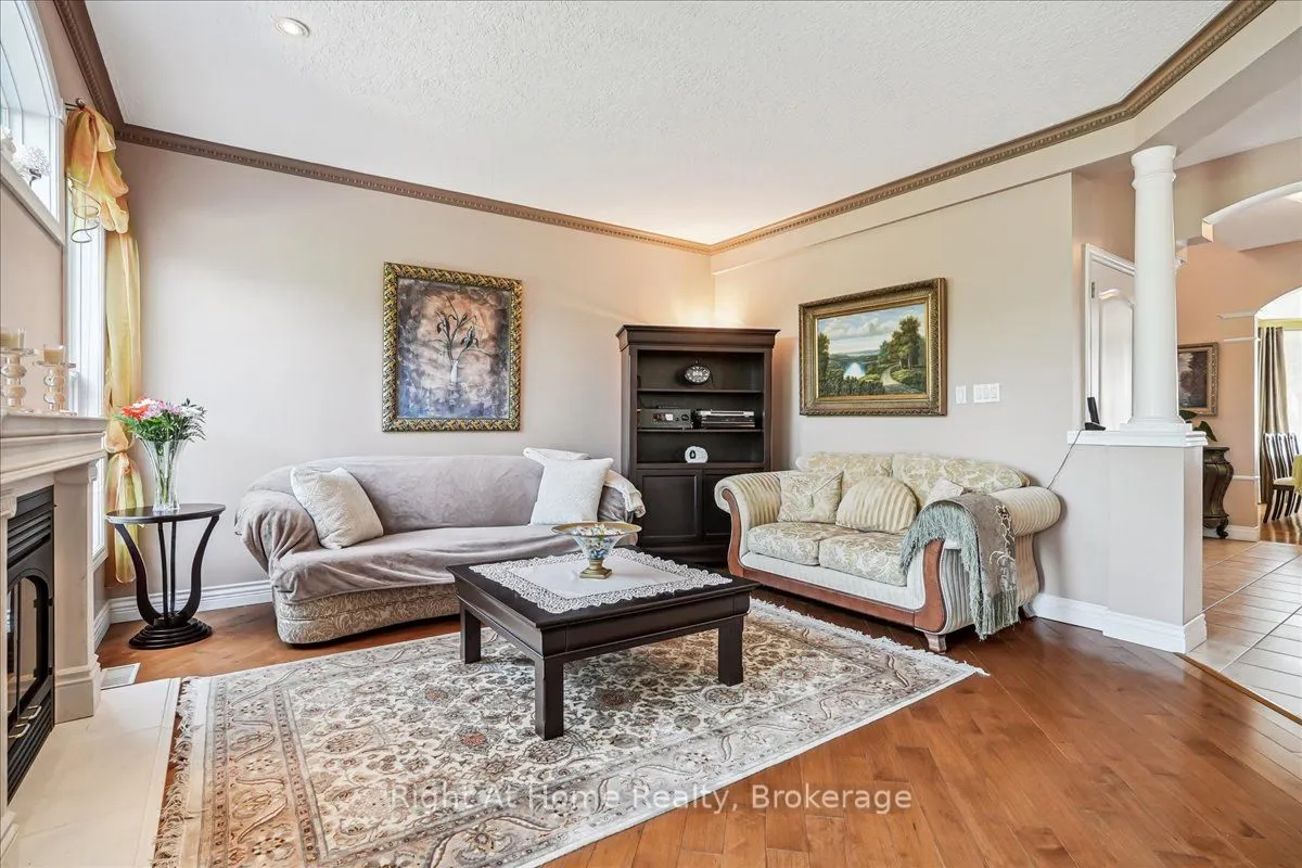 122 Hawkswood Drive