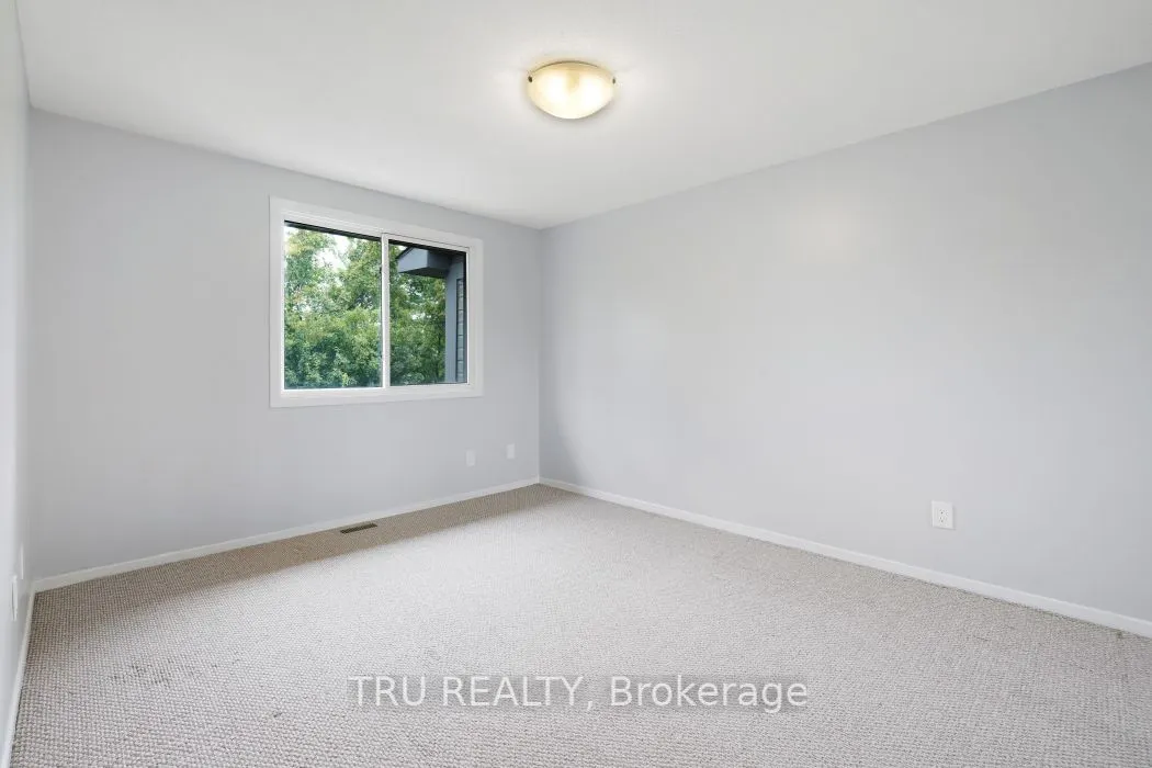227 Pickford Drive, #28