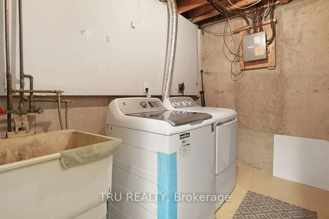 227 Pickford Drive, #28