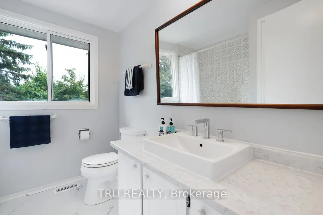 227 Pickford Drive, #28