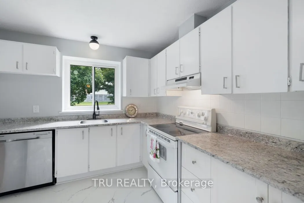 227 Pickford Drive, #28