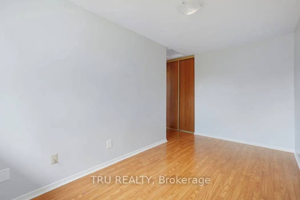 227 Pickford Drive, #28
