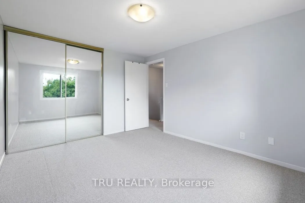 227 Pickford Drive, #28