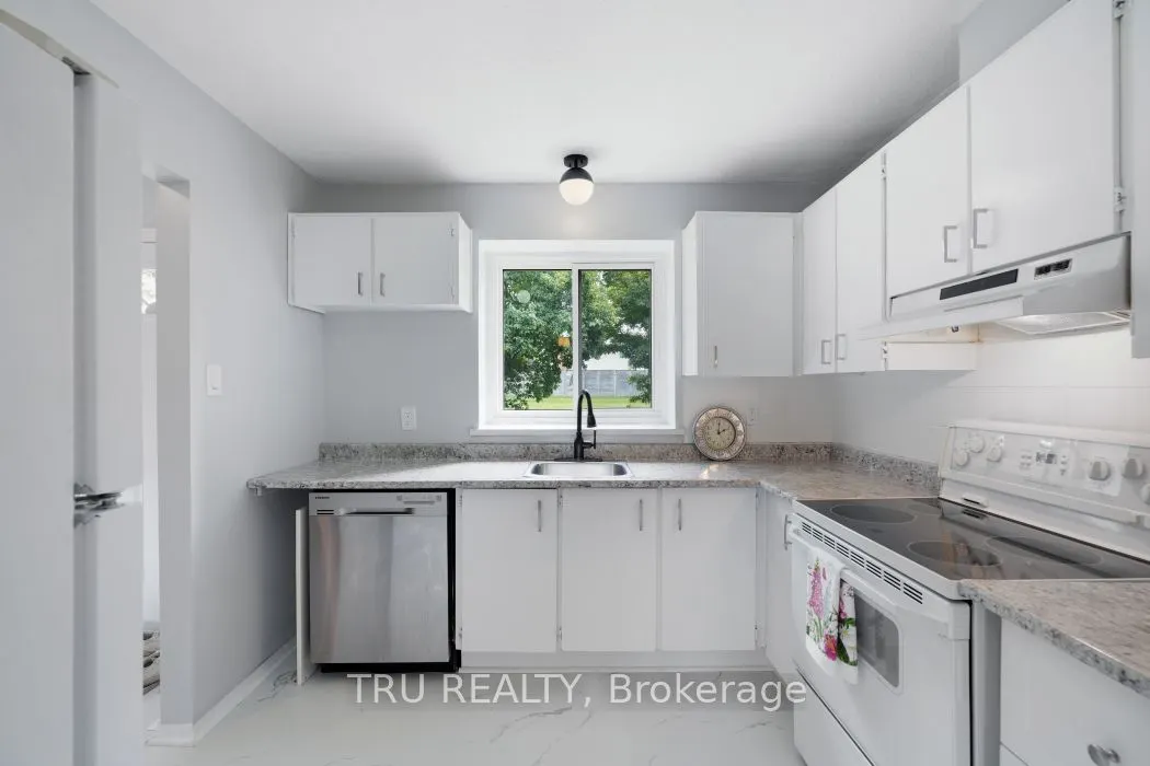 227 Pickford Drive, #28