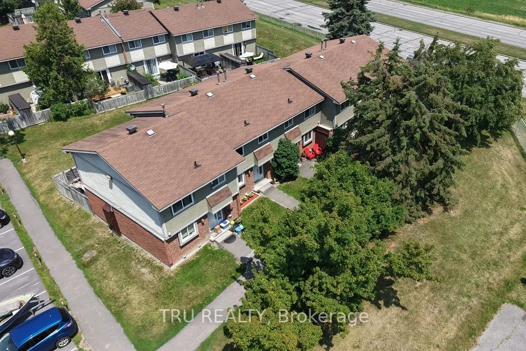227 Pickford Drive, #28