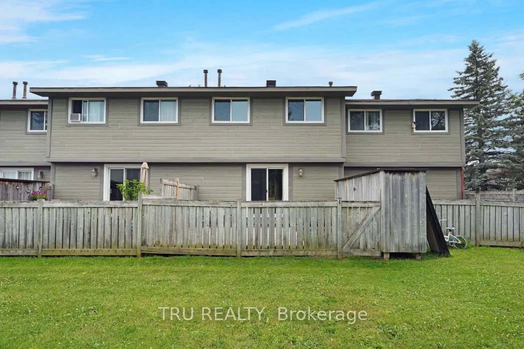 227 Pickford Drive, #28