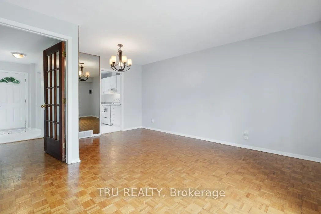 227 Pickford Drive, #28