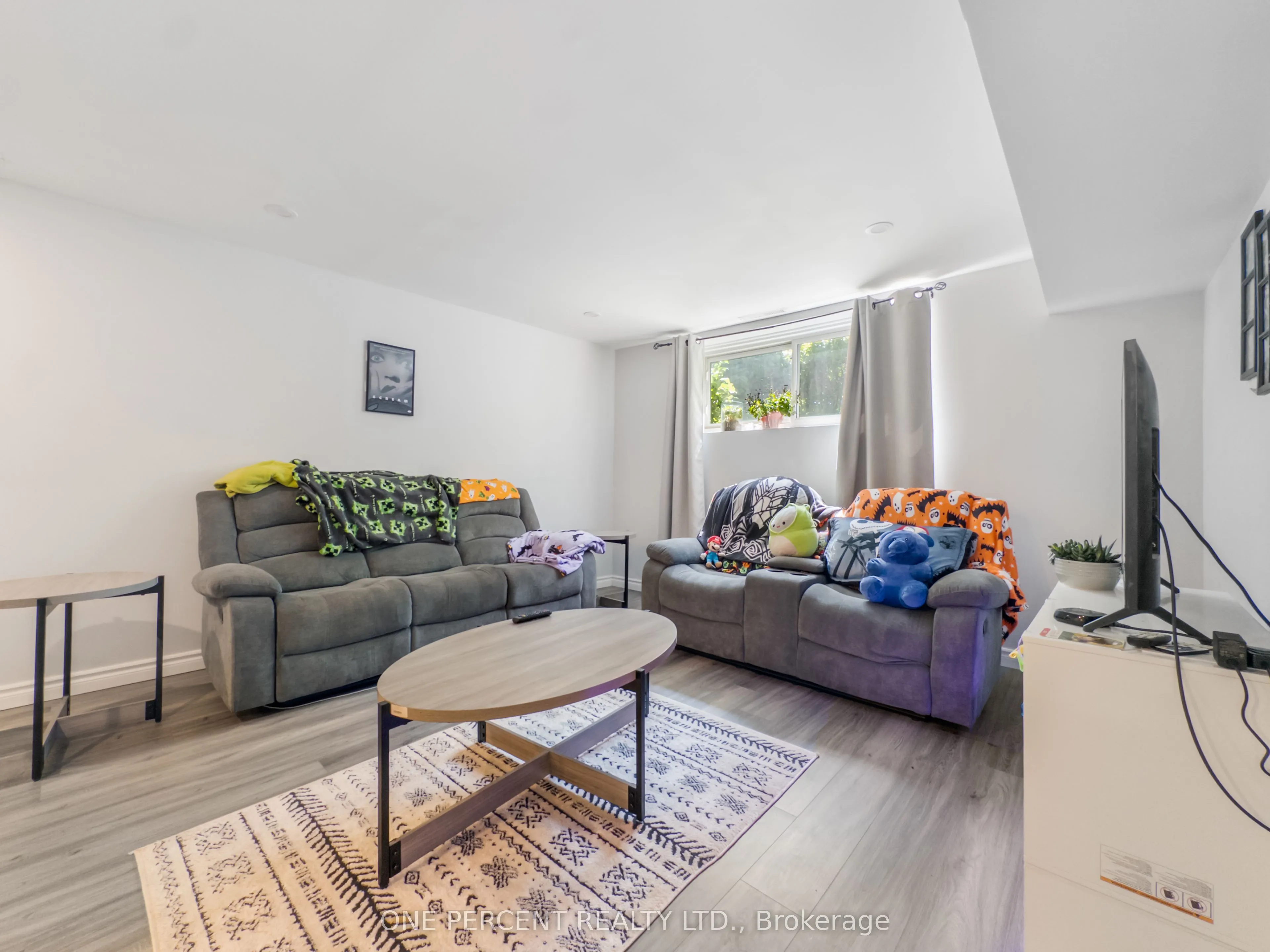 36 THIRD Avenue