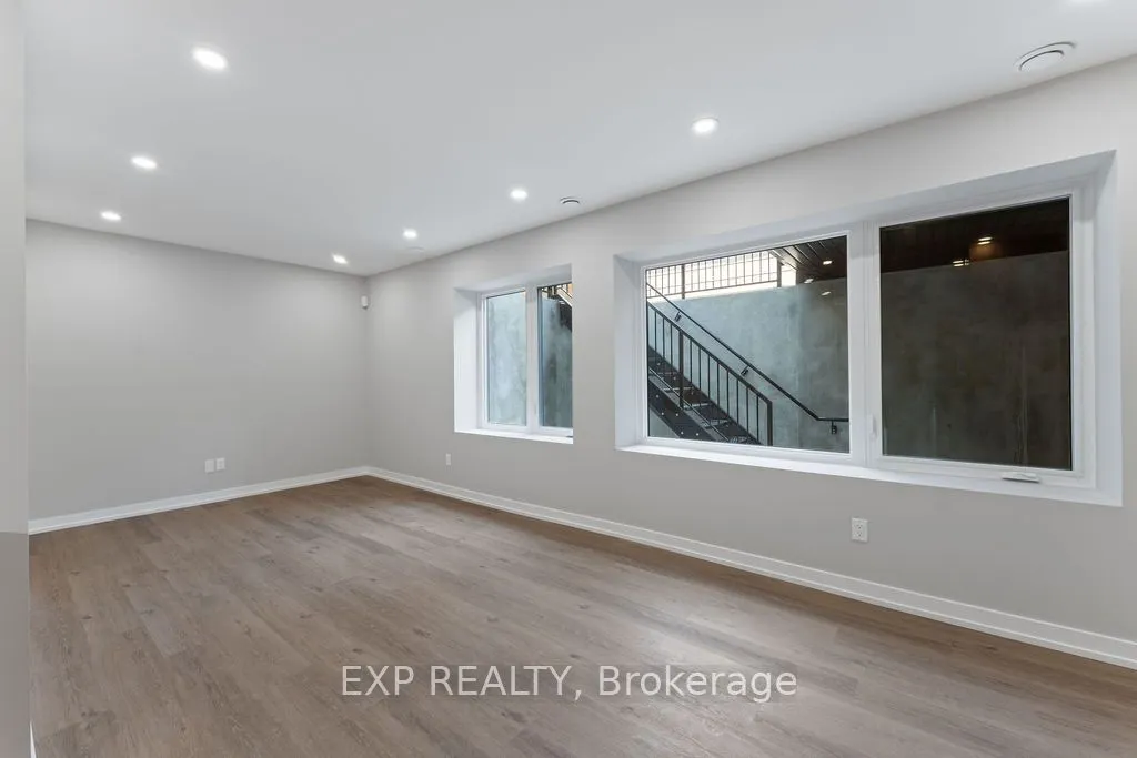 261 Dovercourt Avenue