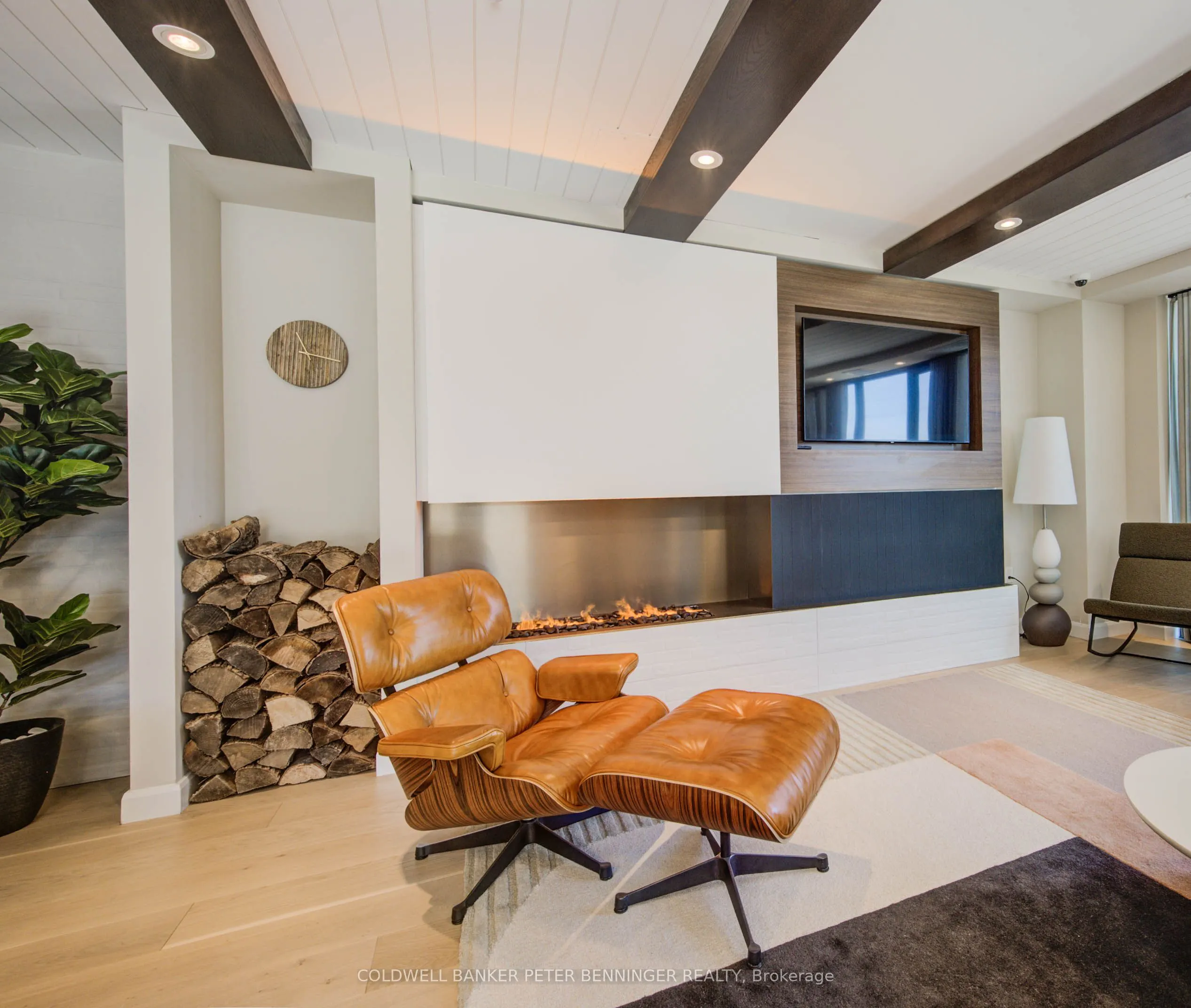 741 KING Street, #1604