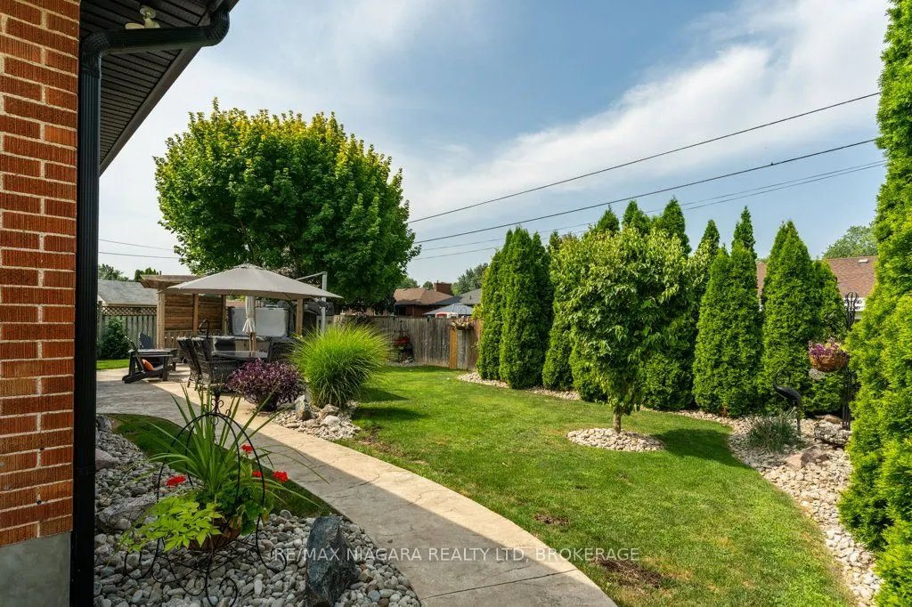 429 Grantham Avenue