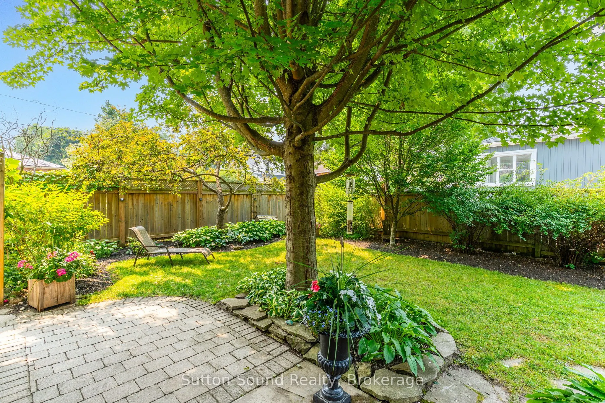 1304 4th Avenue W