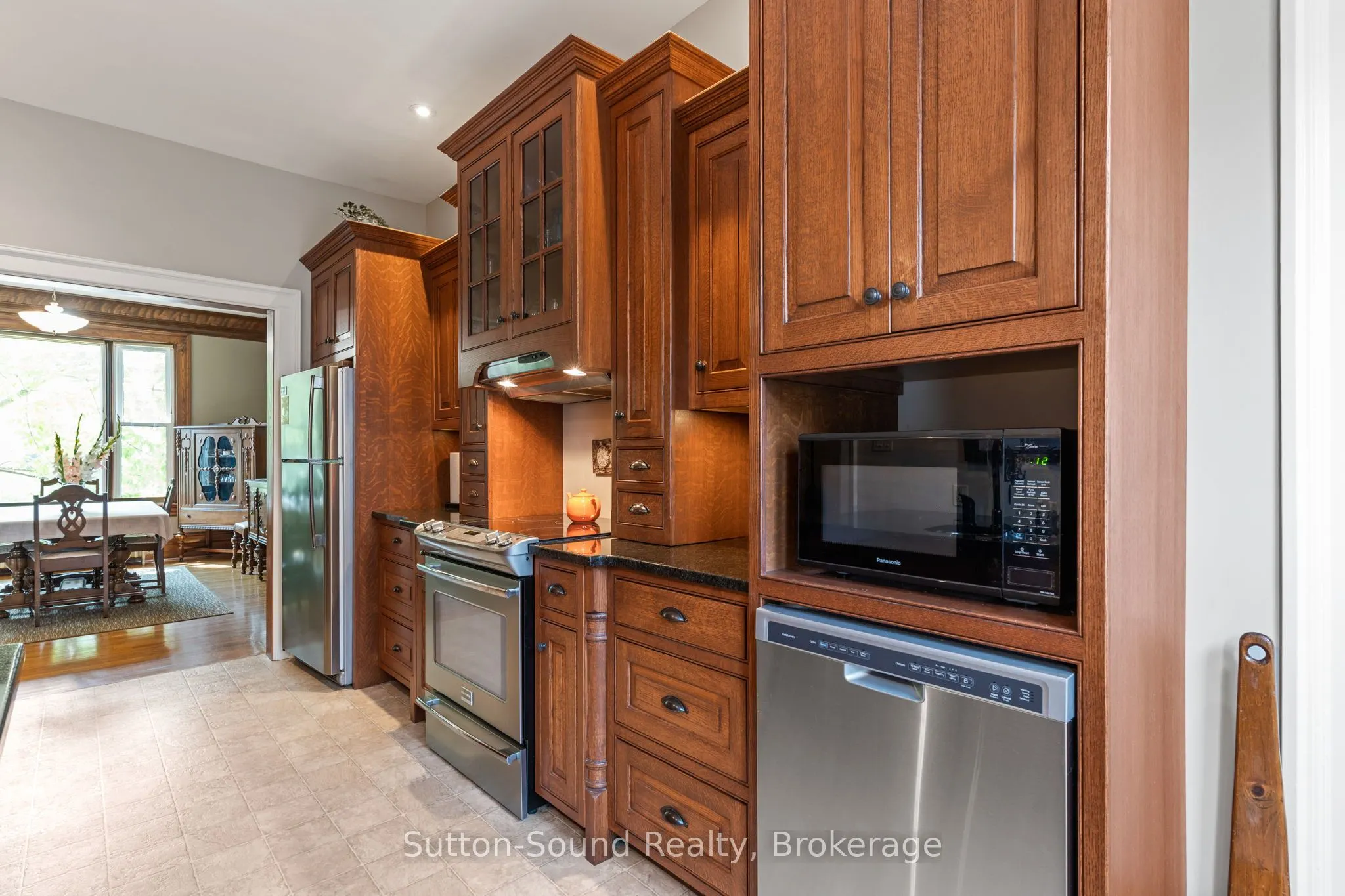1304 4th Avenue W