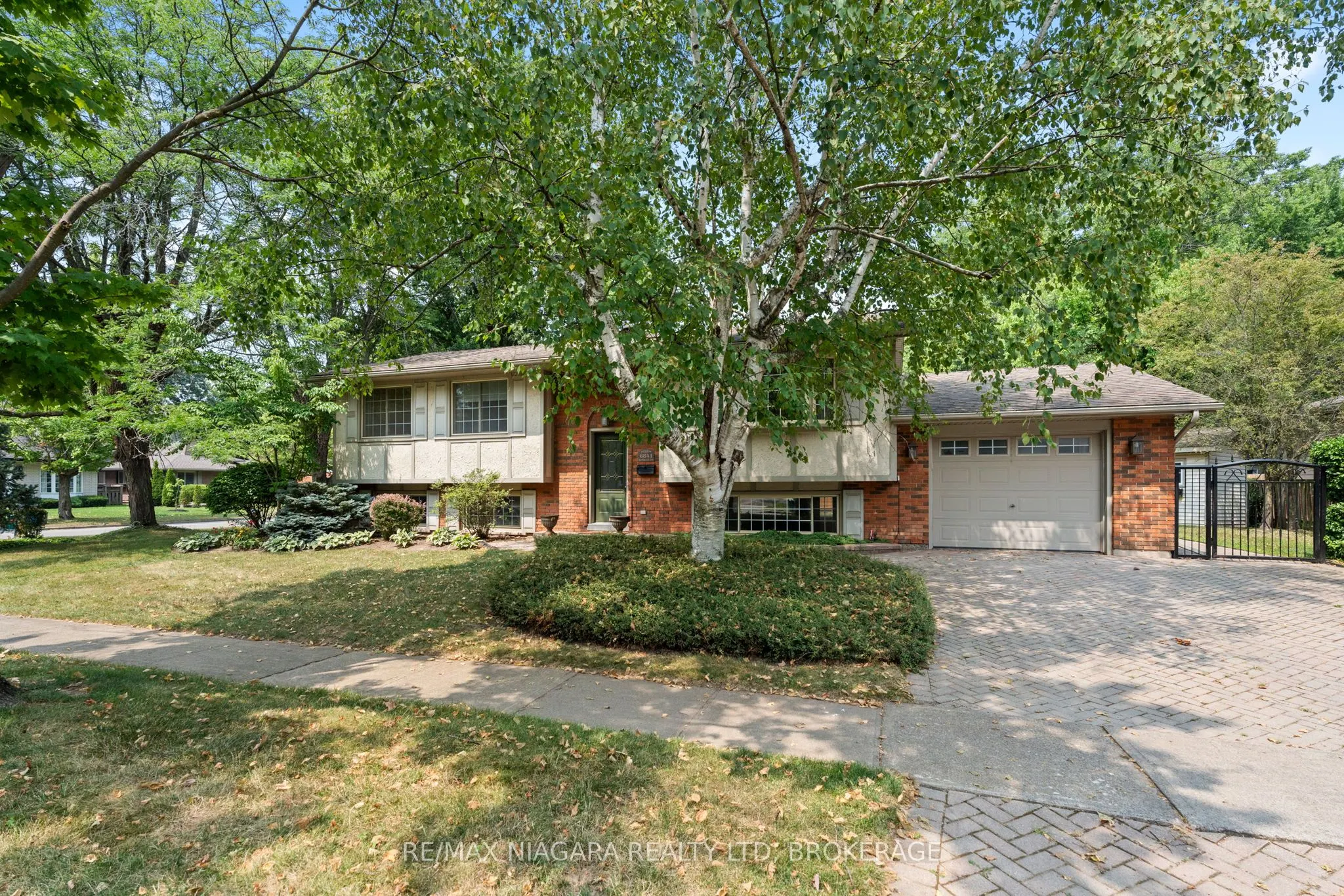 6841 Dellpark Drive