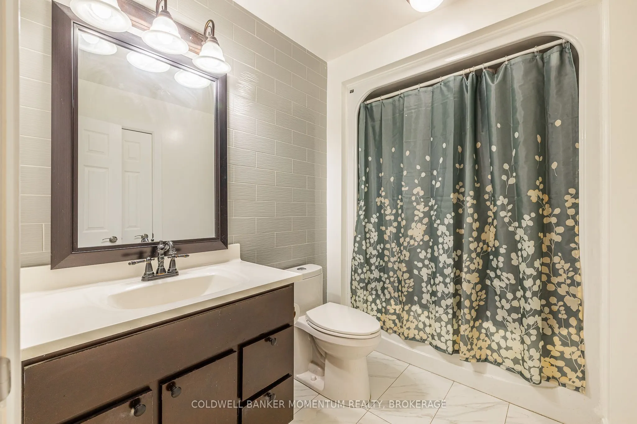 348 Cambridge Road W