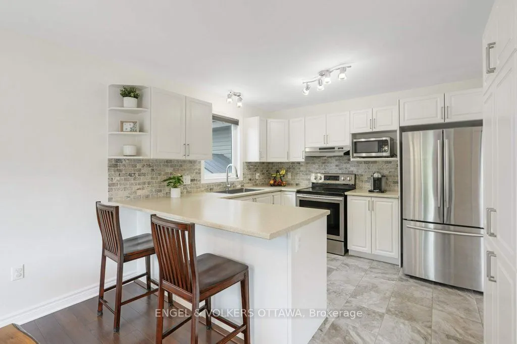 124 Abbey Crescent