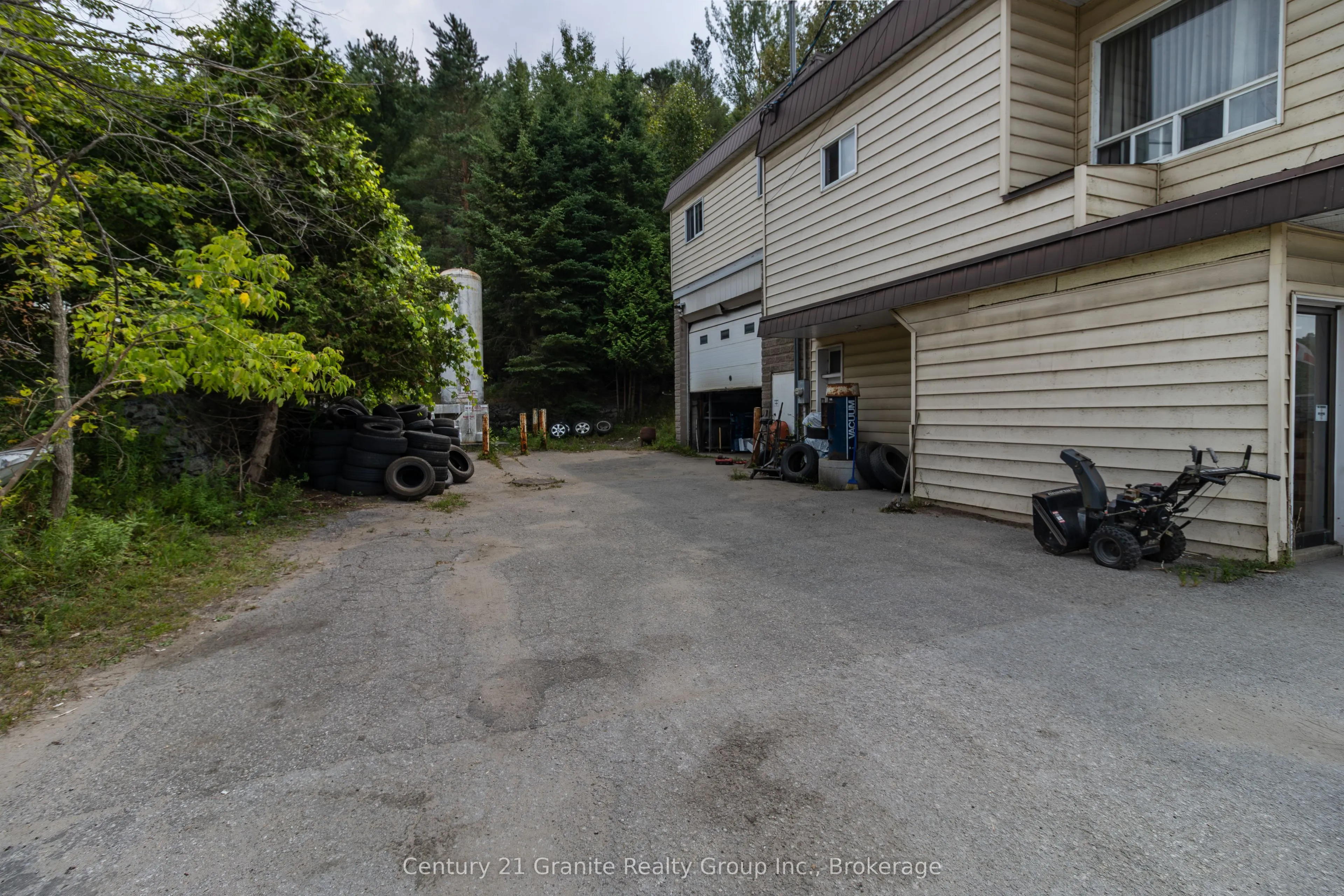42 Highland Street