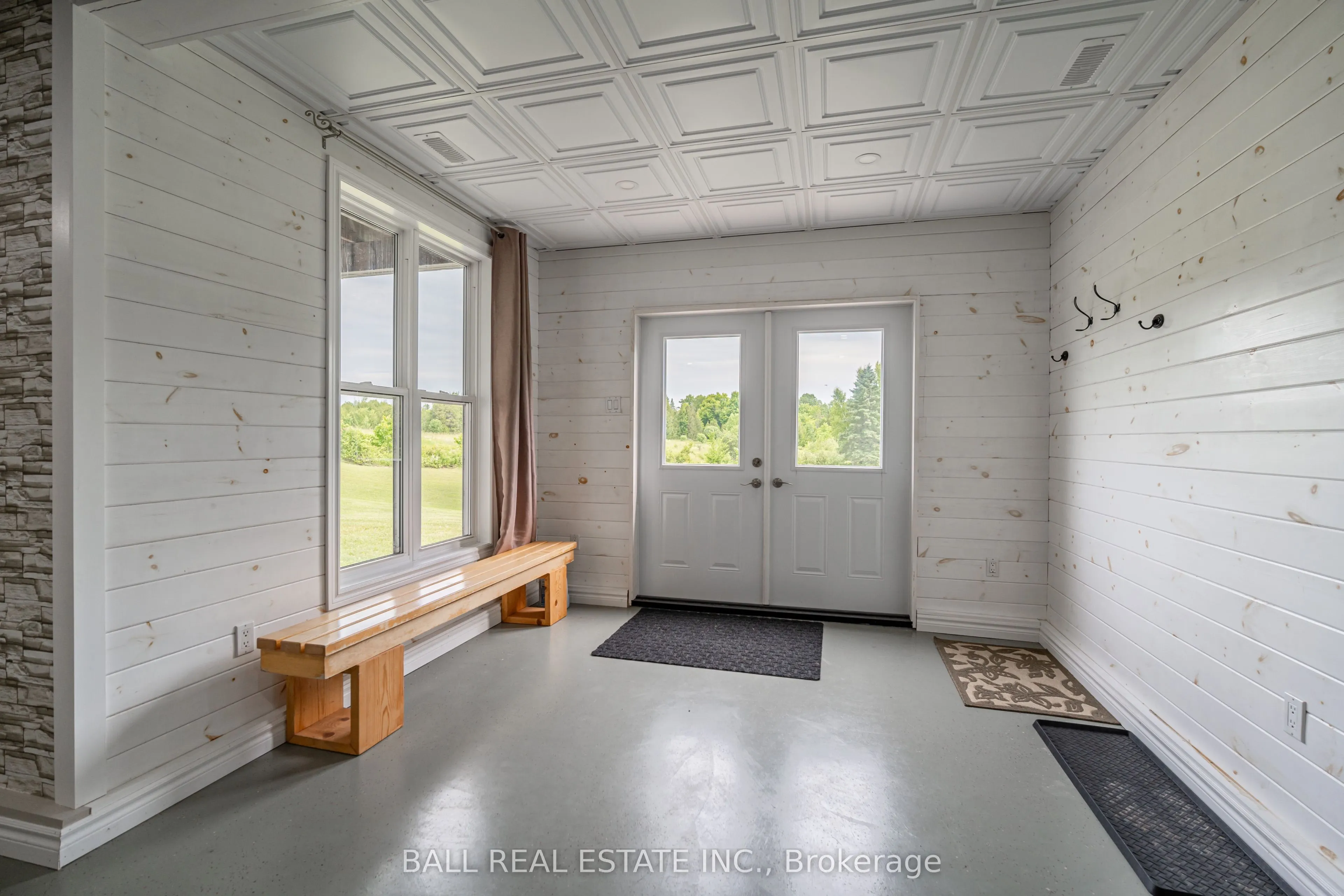 2120 Deer Bay Road