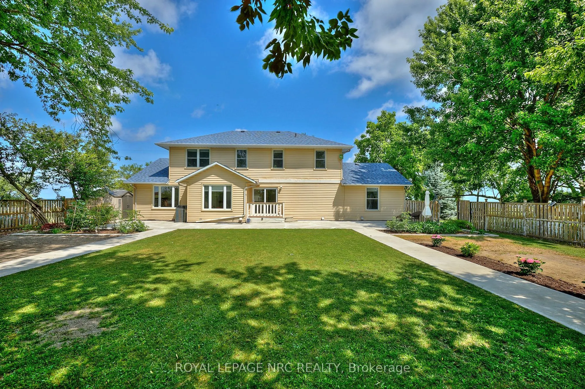 4040 Lakeshore Road