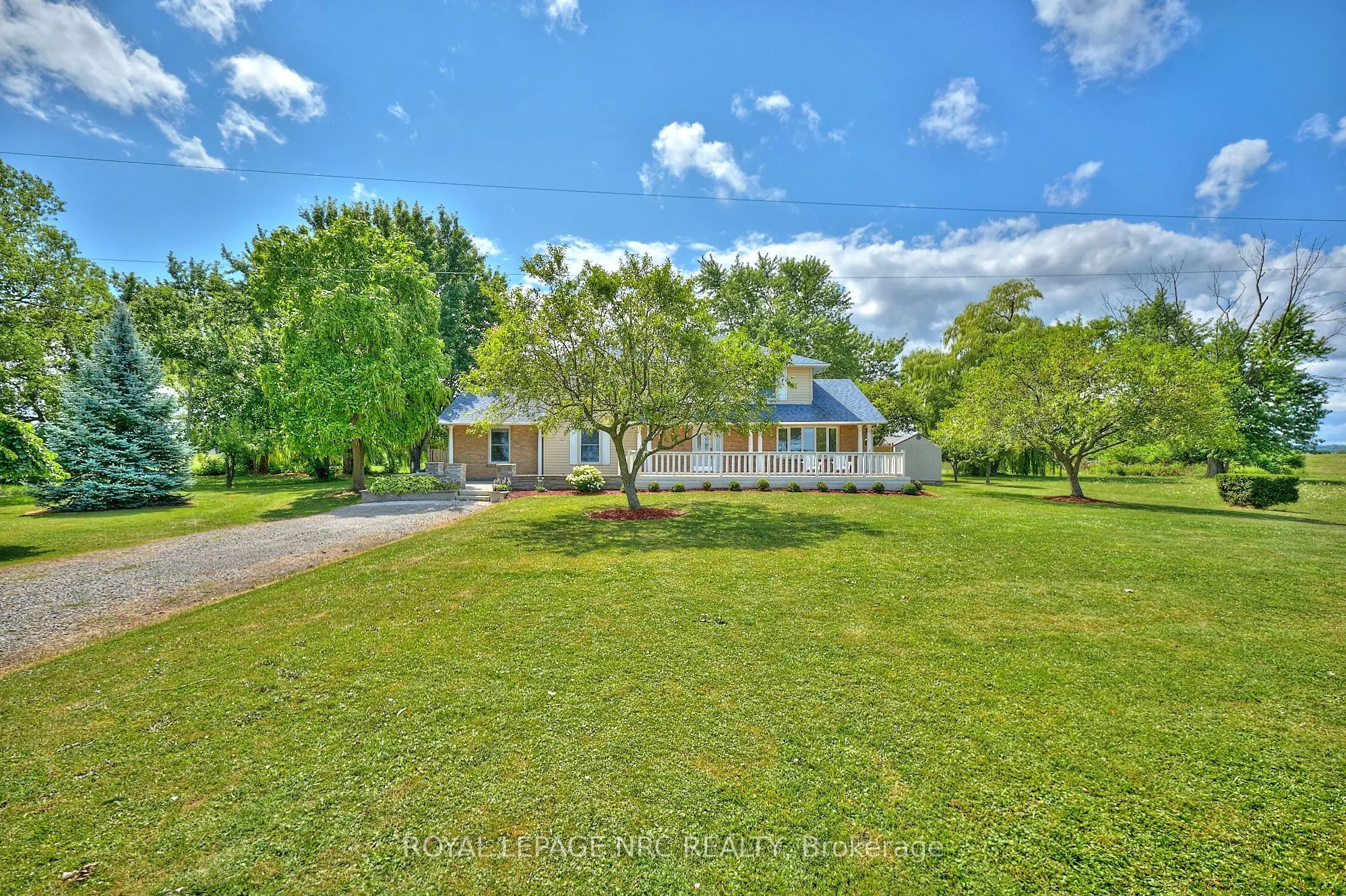 4040 Lakeshore Road