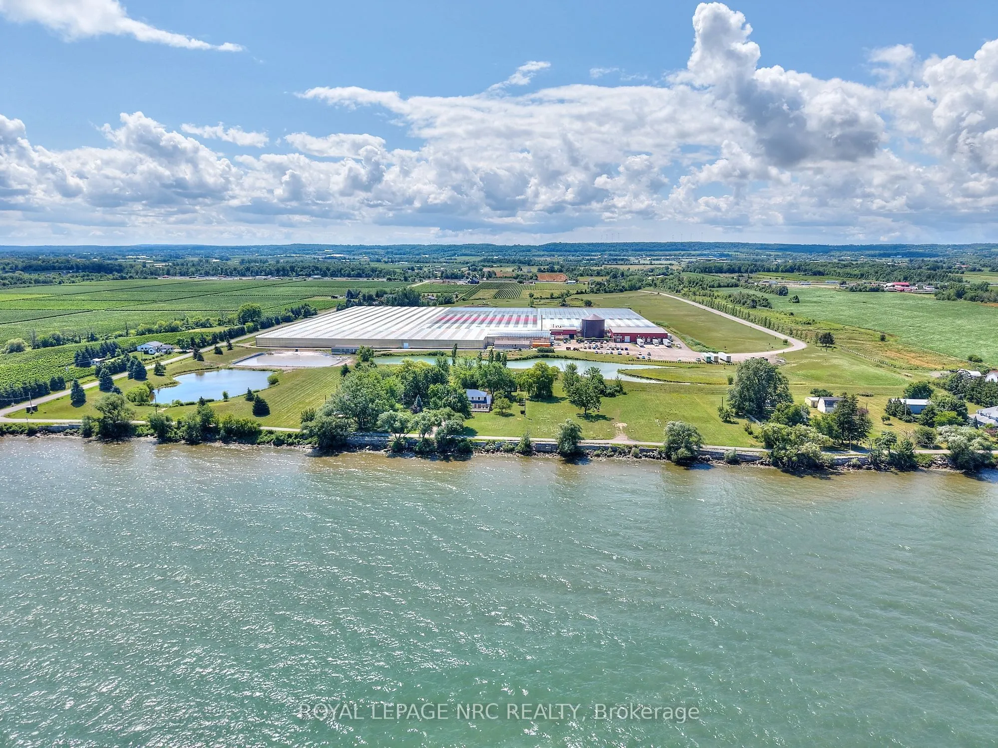 4040 Lakeshore Road