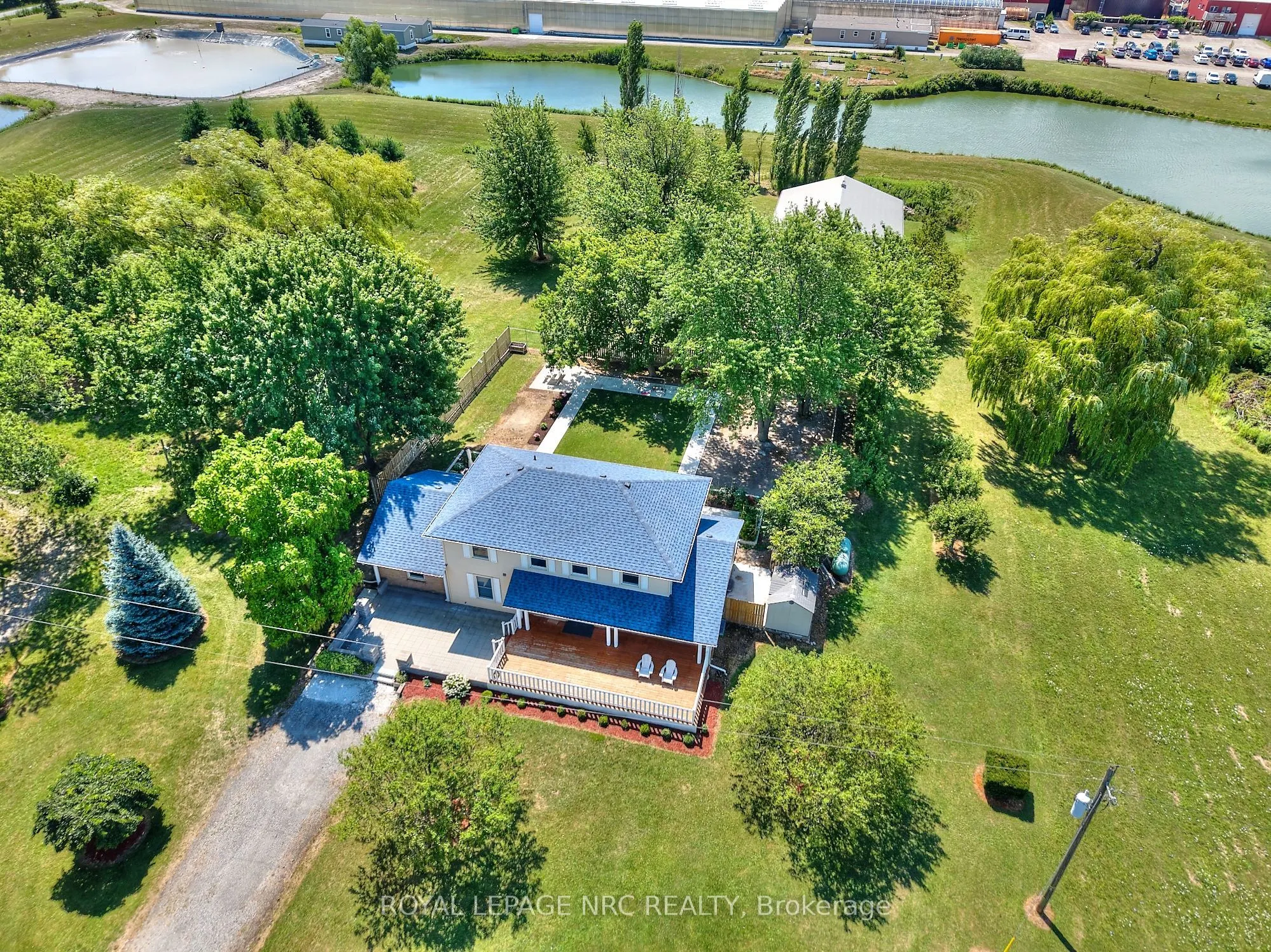 4040 Lakeshore Road