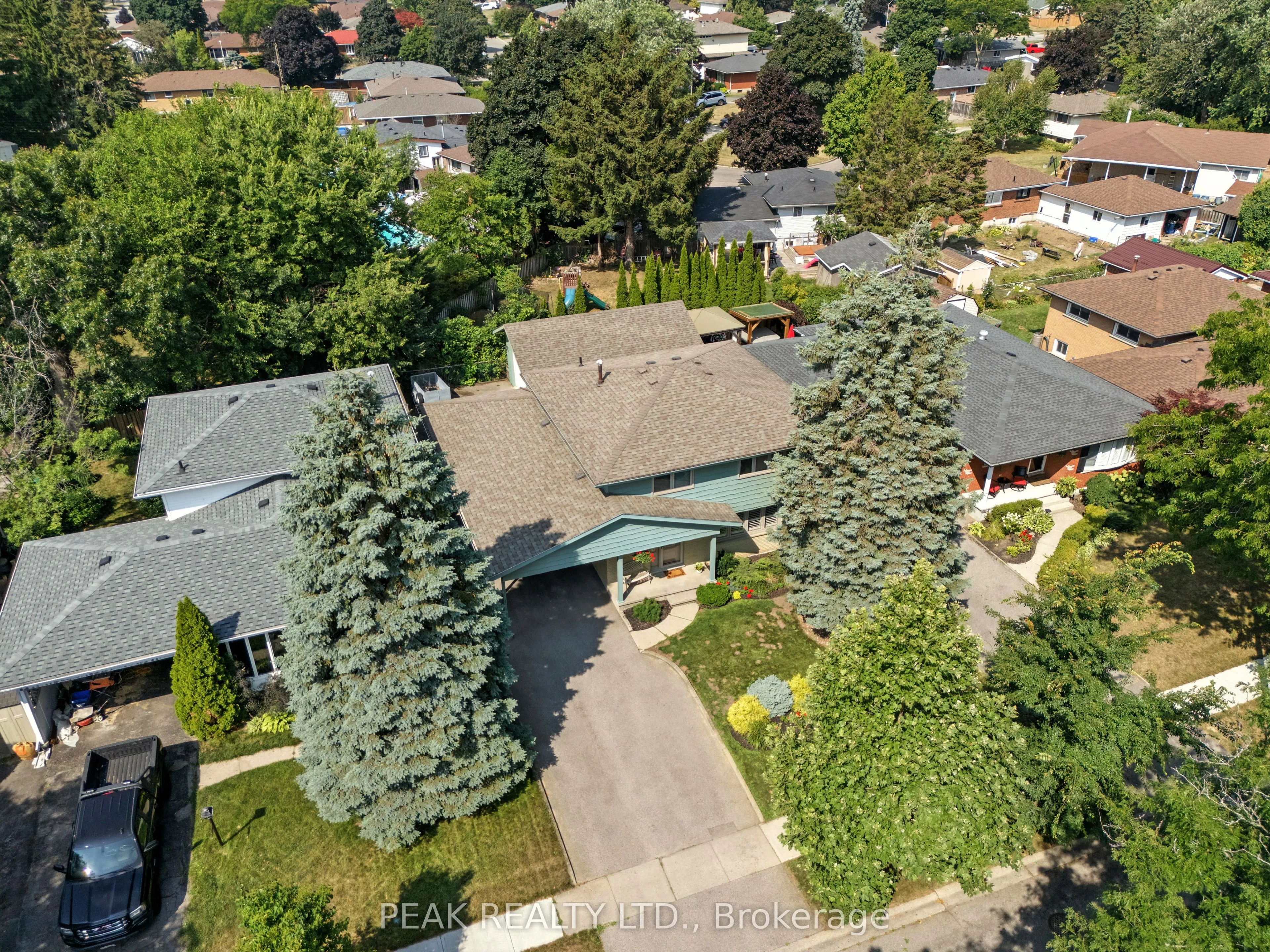 7 Palm Crescent
