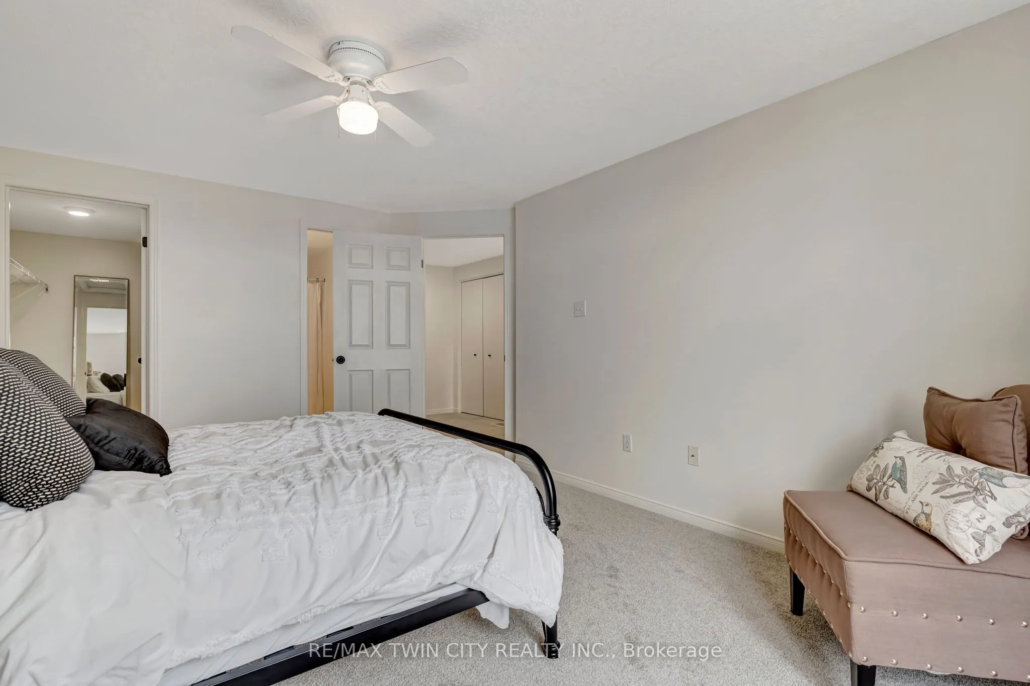 466 Annapolis Court