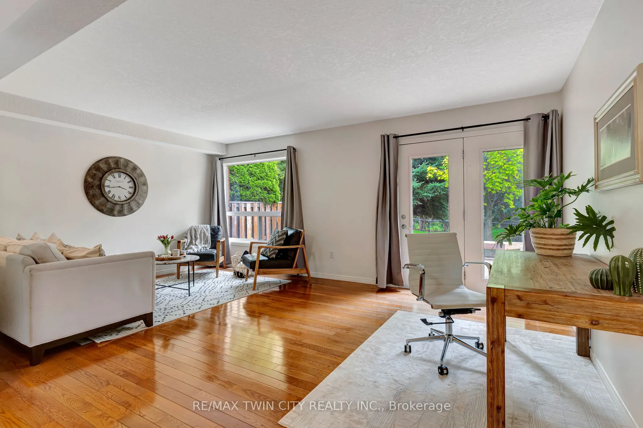 466 Annapolis Court