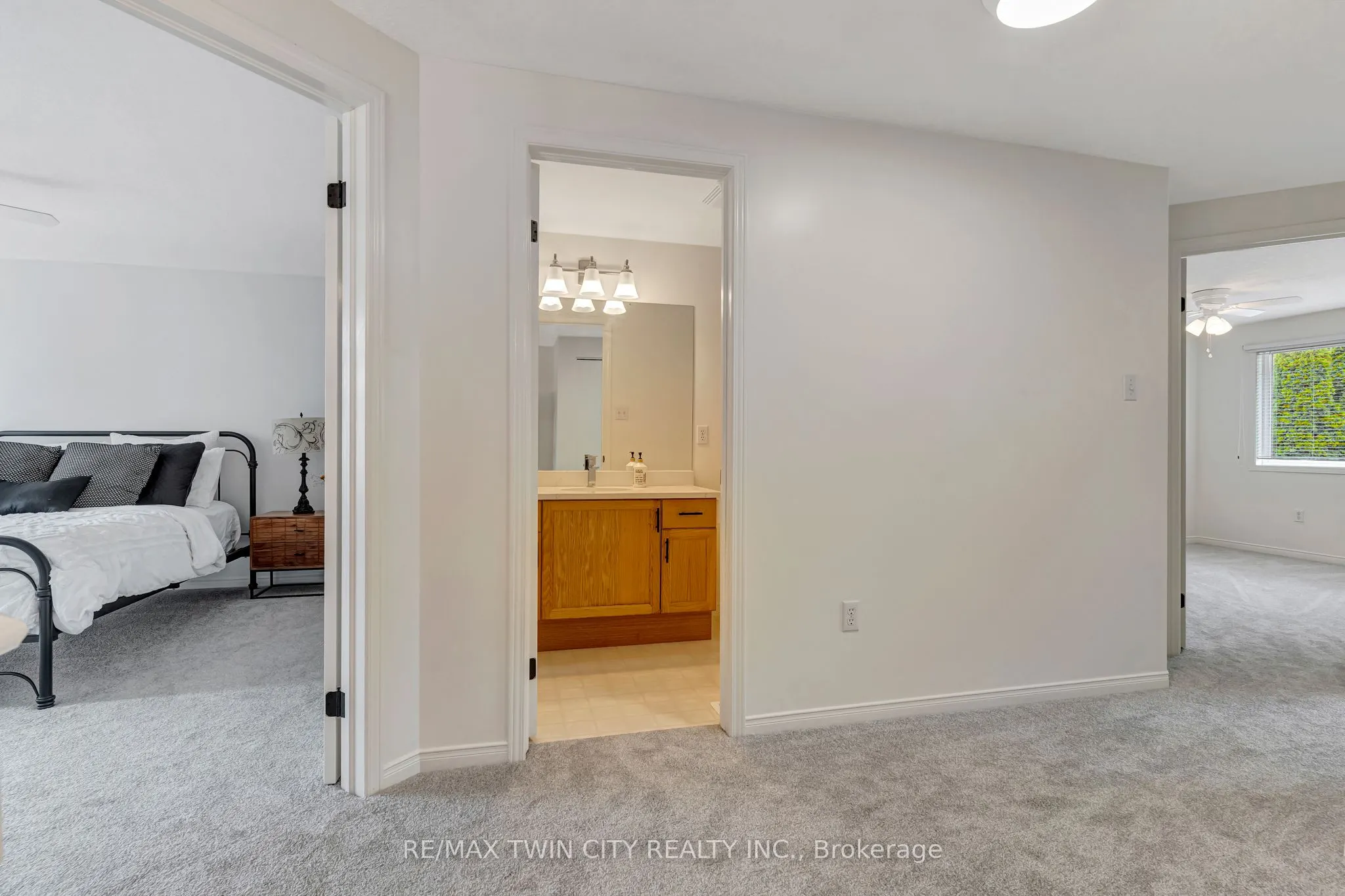 466 Annapolis Court