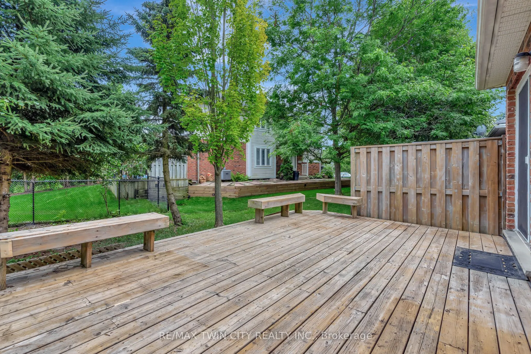 466 Annapolis Court