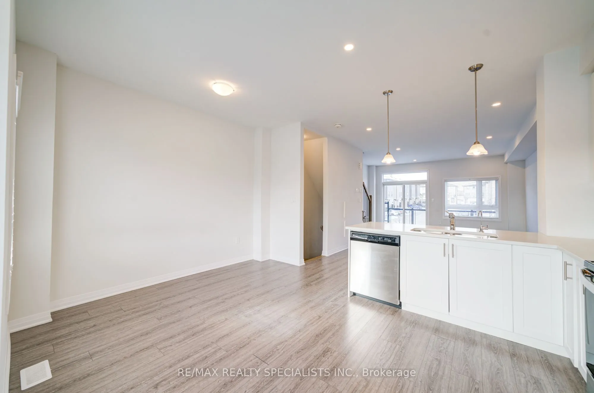 51 Sparrow Avenue, #7