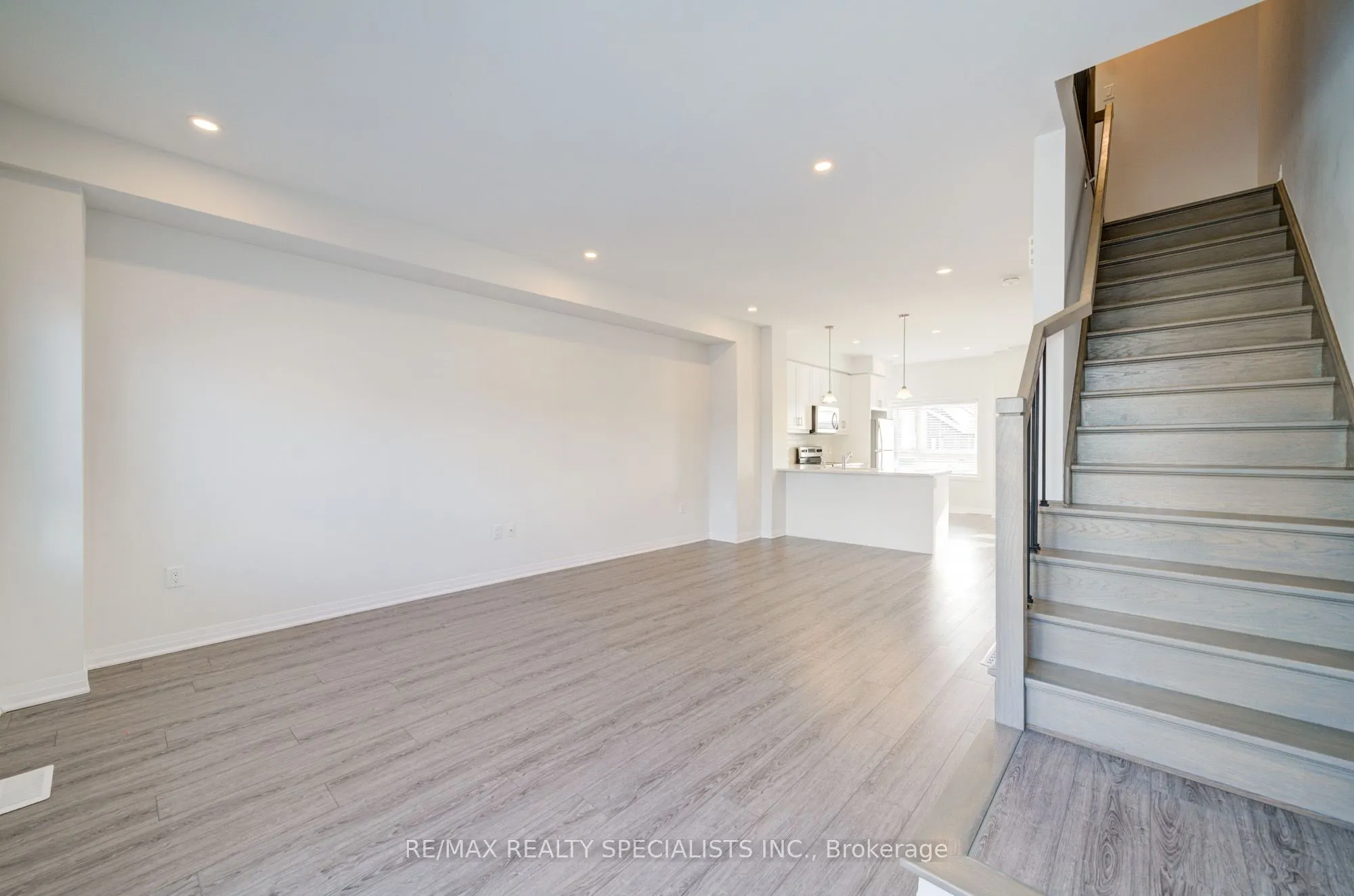 51 Sparrow Avenue, #7