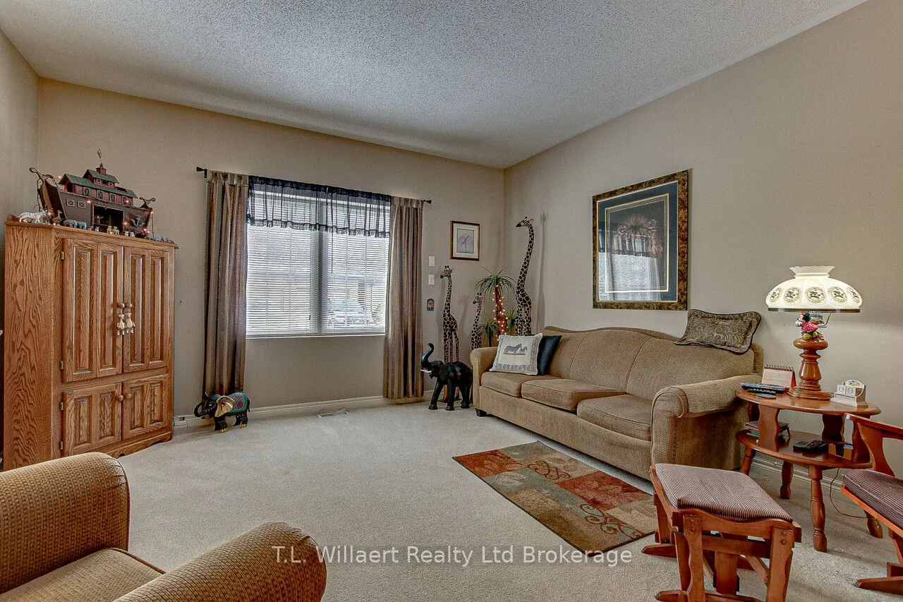 7-105 King Street N, #Unit 4