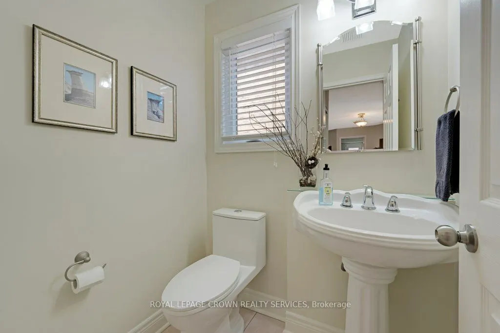 32 Kingfisher Crescent