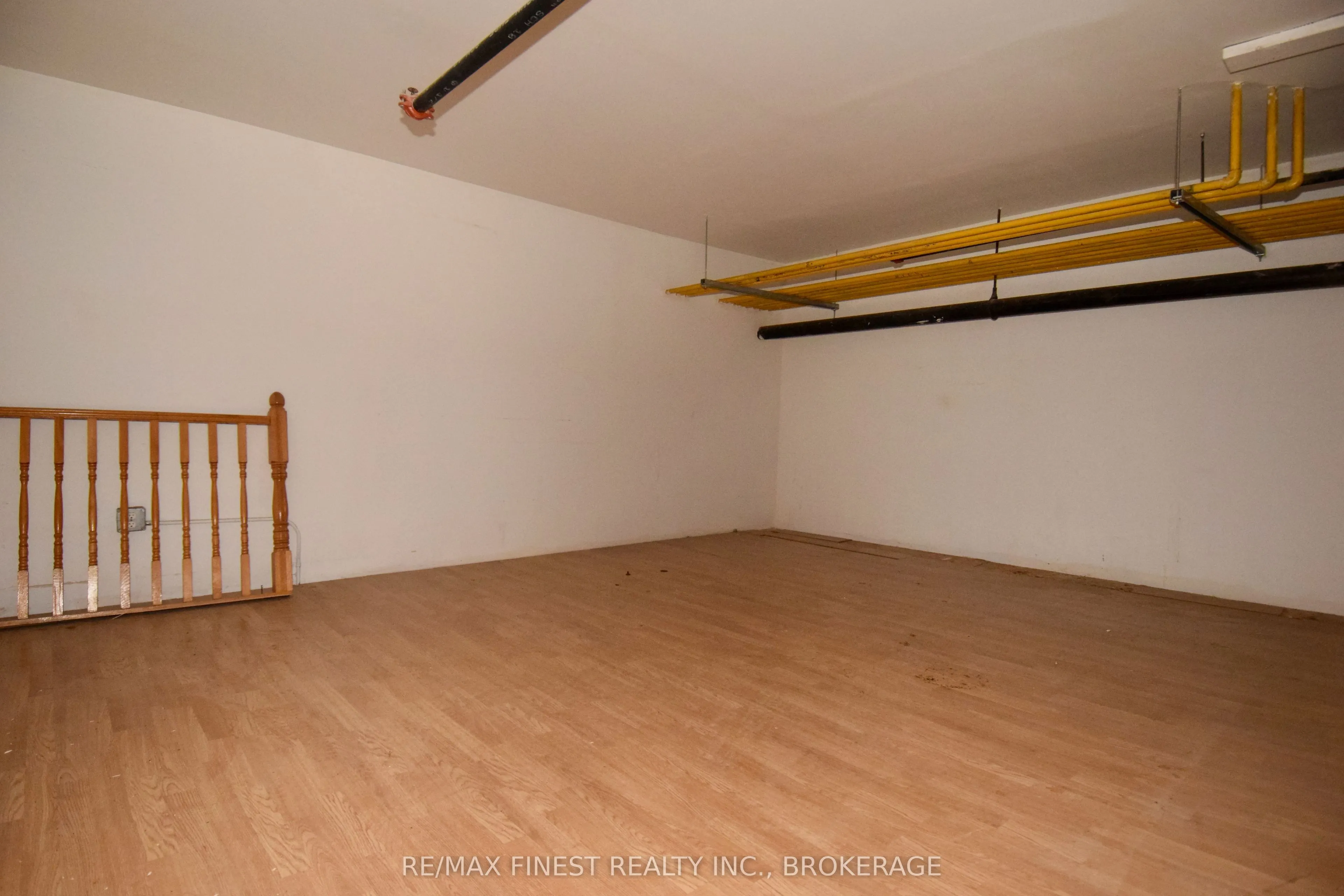 212 Camden Road, #2