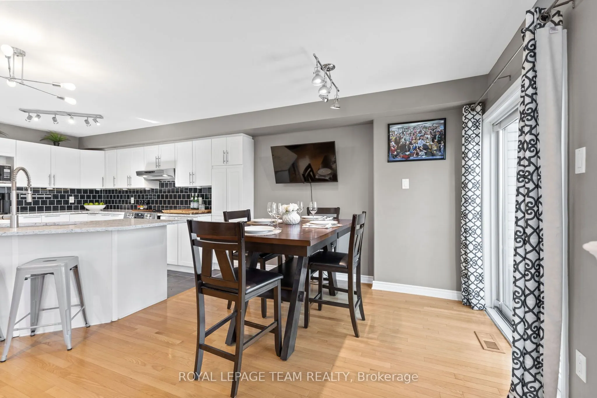 1879 Arrowgrass Way