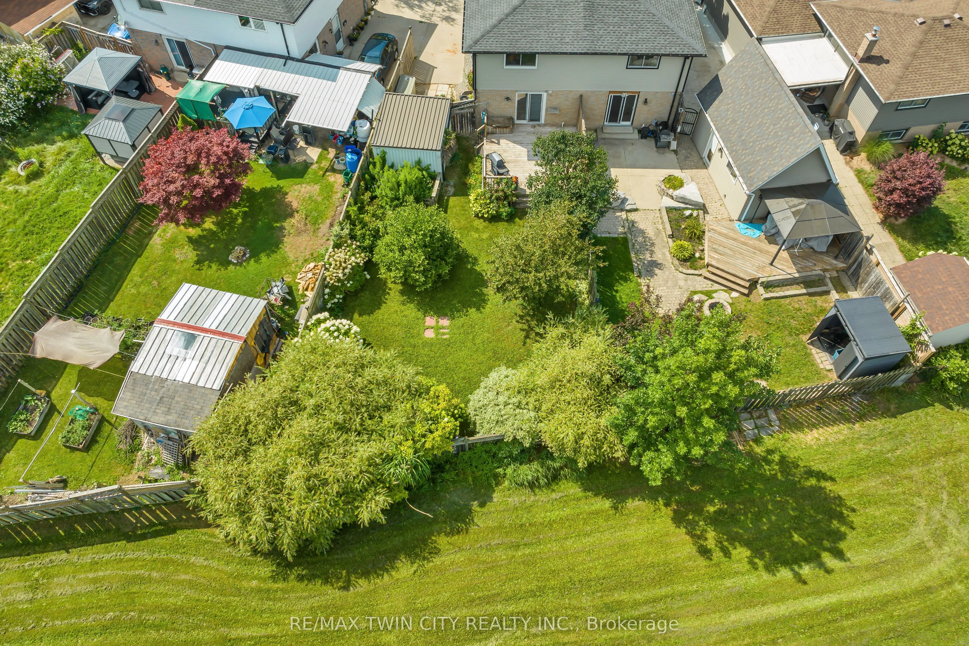 28 Uxbridge Crescent