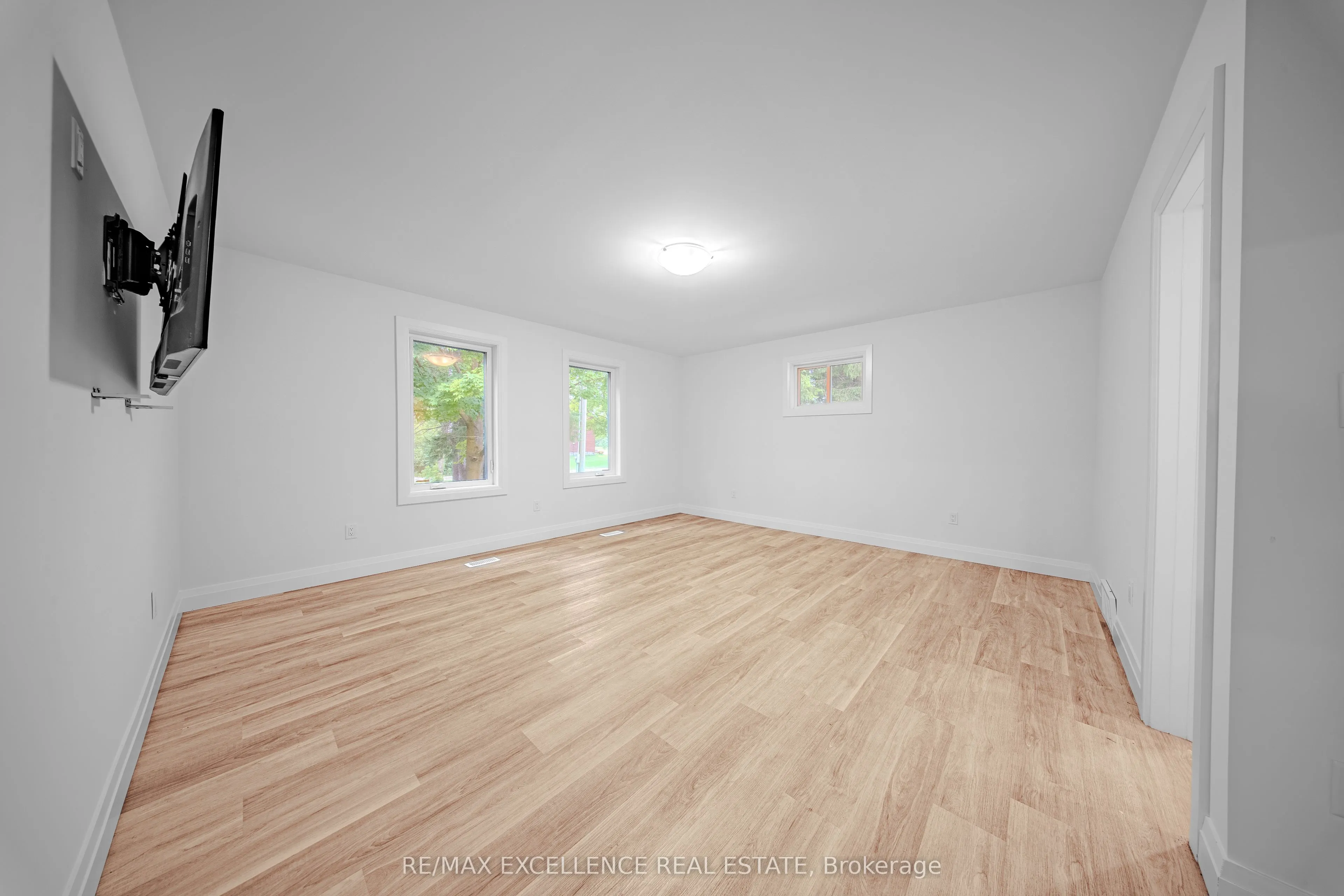 441038 Concession 12-13 Road