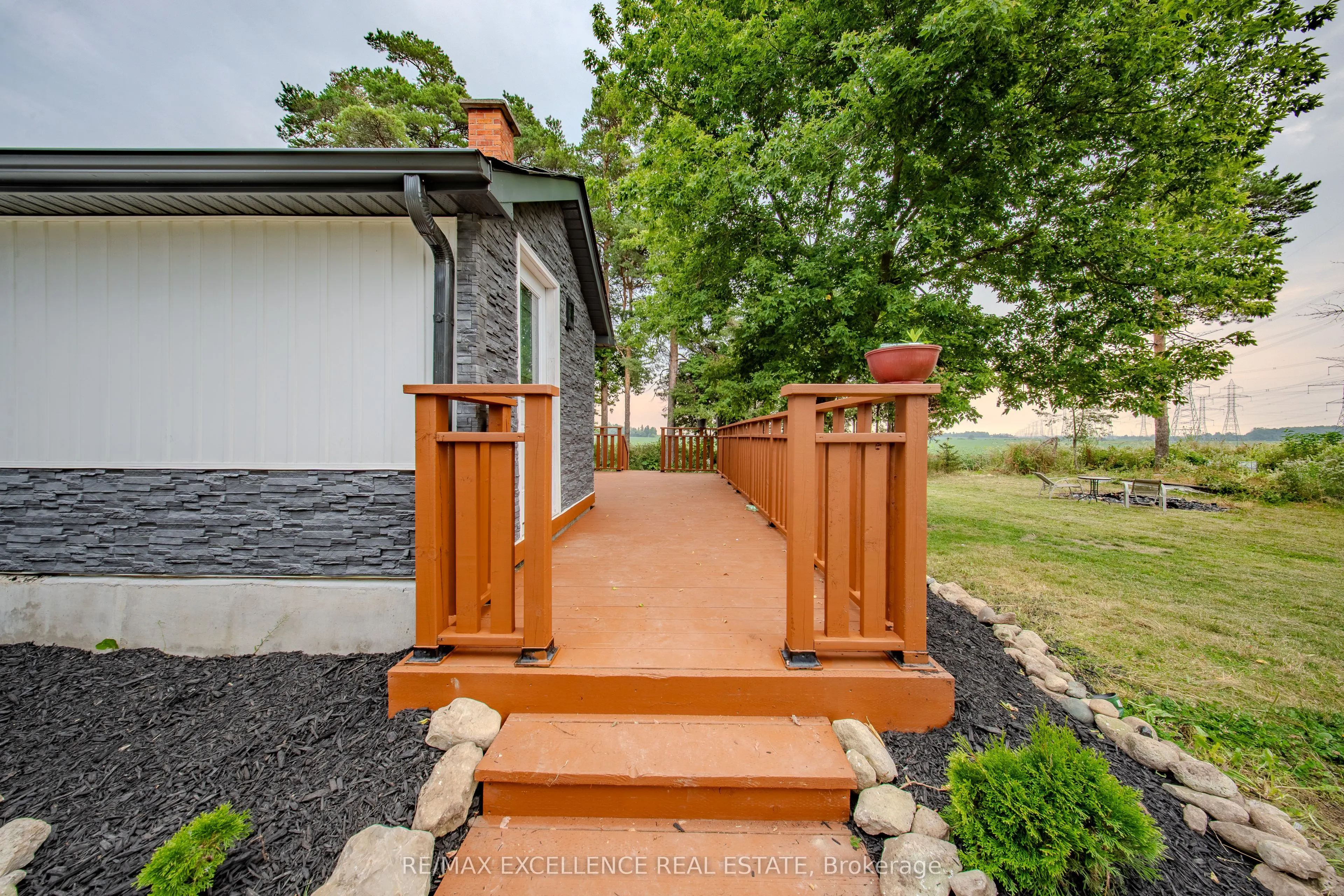 441038 Concession 12-13 Road