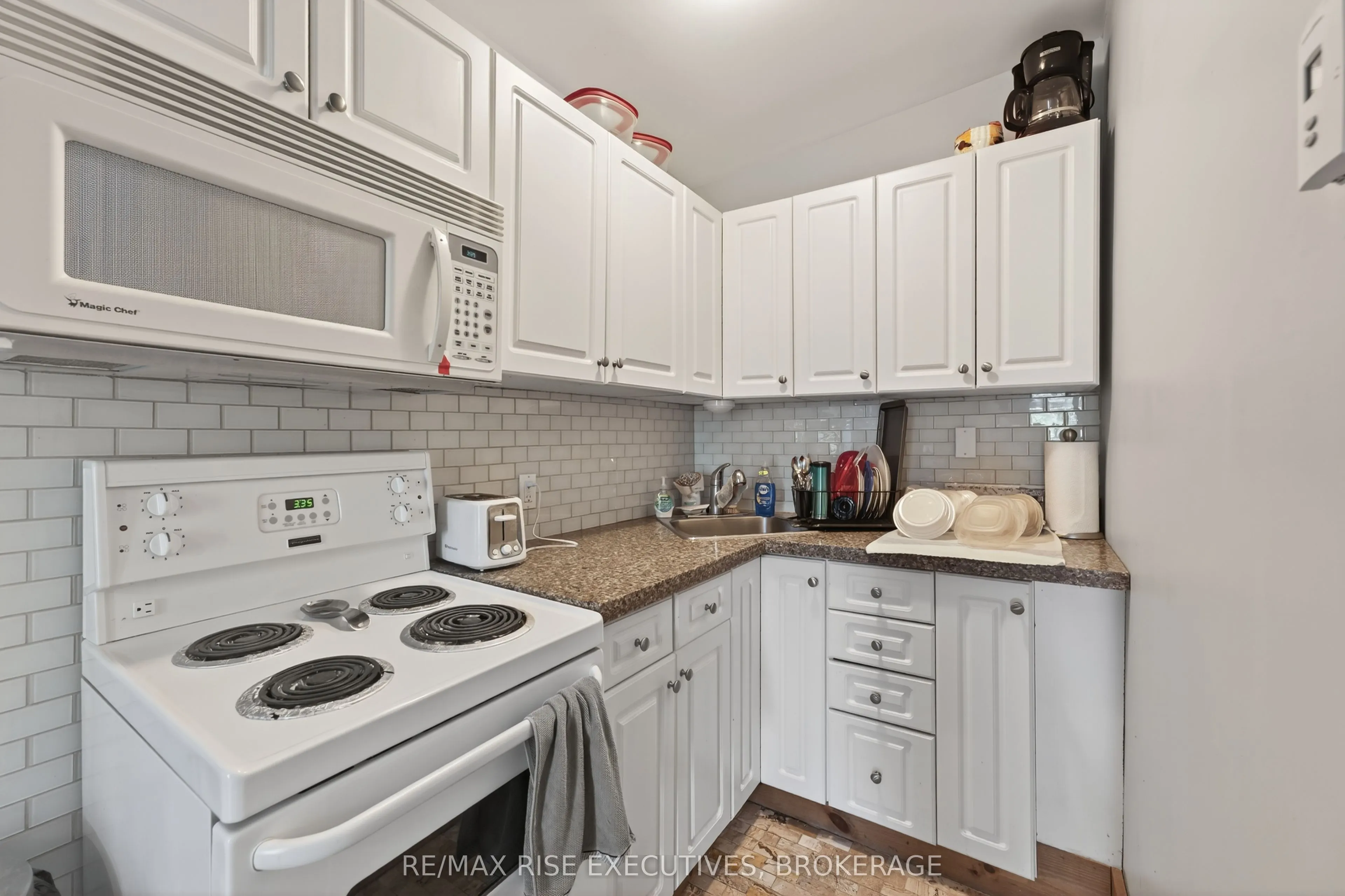 160 King Street E