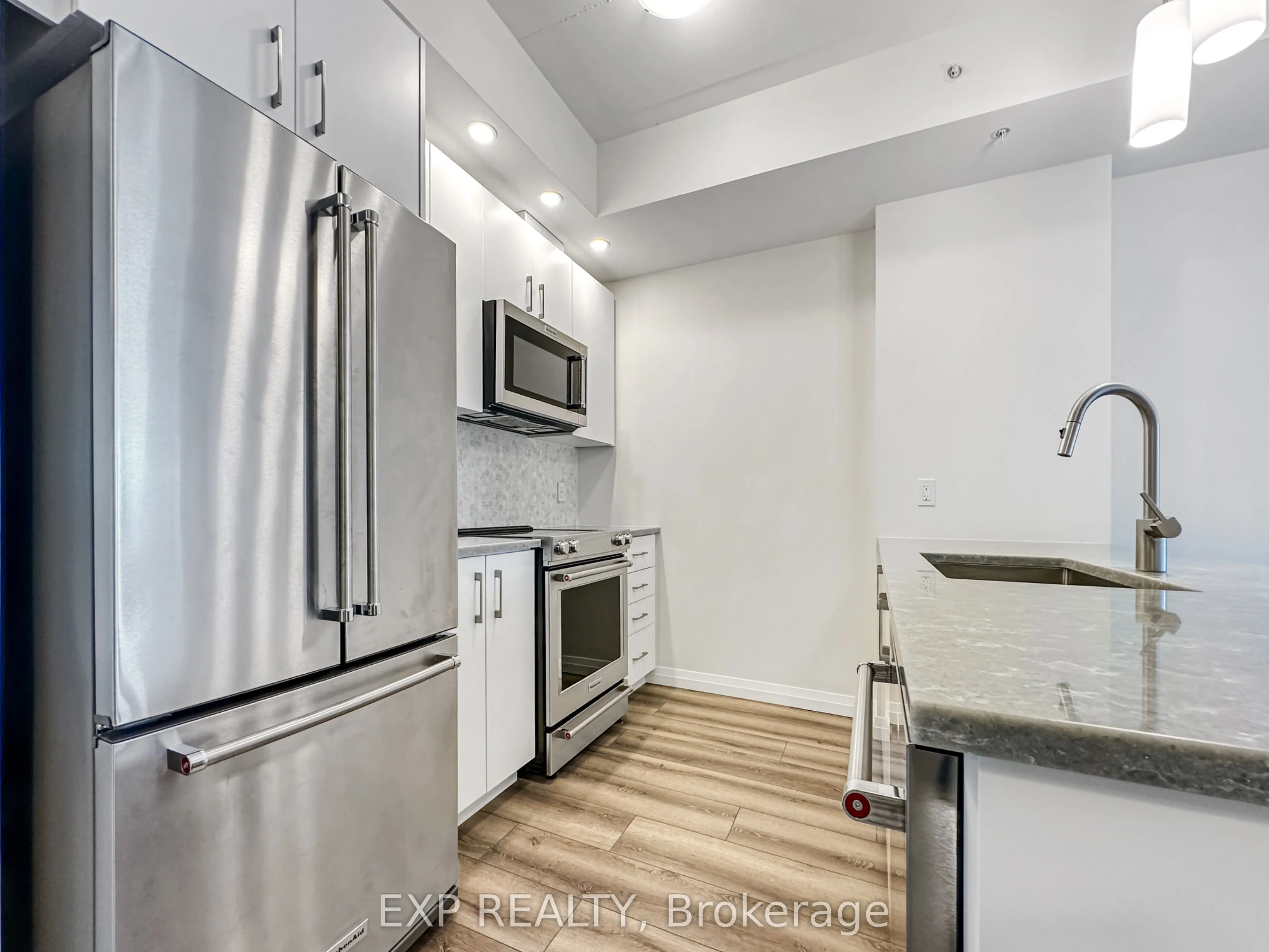 108 Garment Street, #201