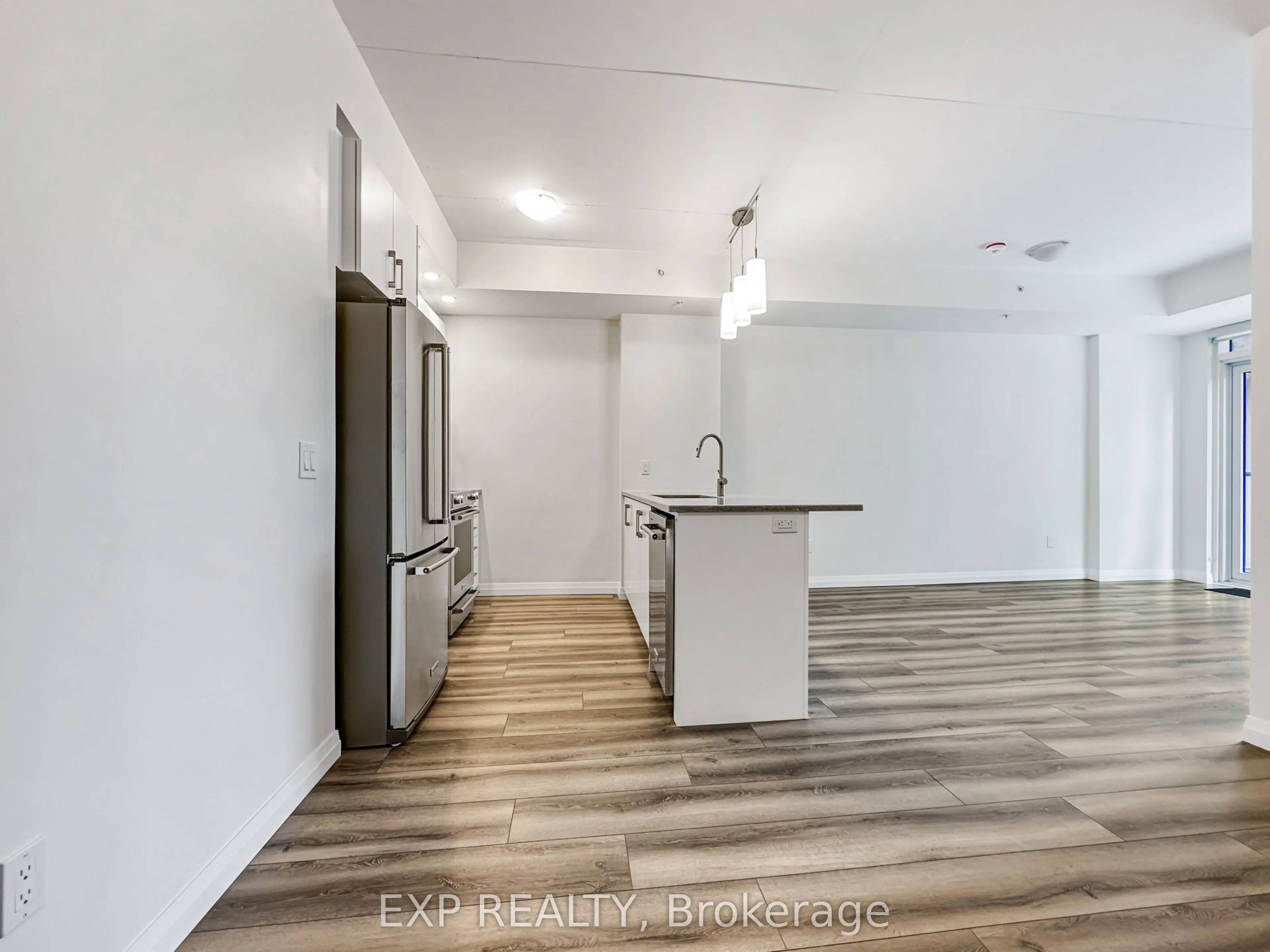 108 Garment Street, #201