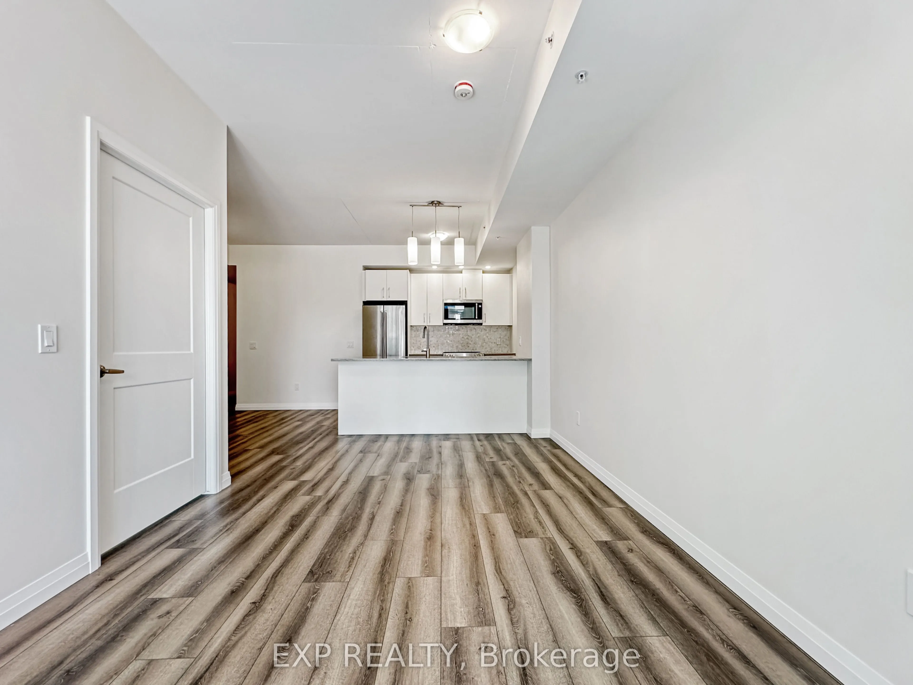 108 Garment Street, #201